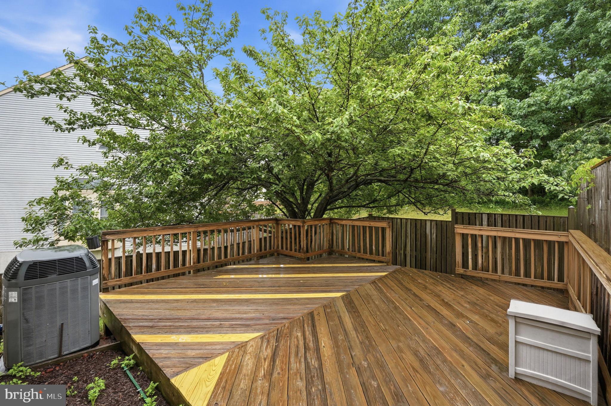 CROFTON COMMONS - Residential