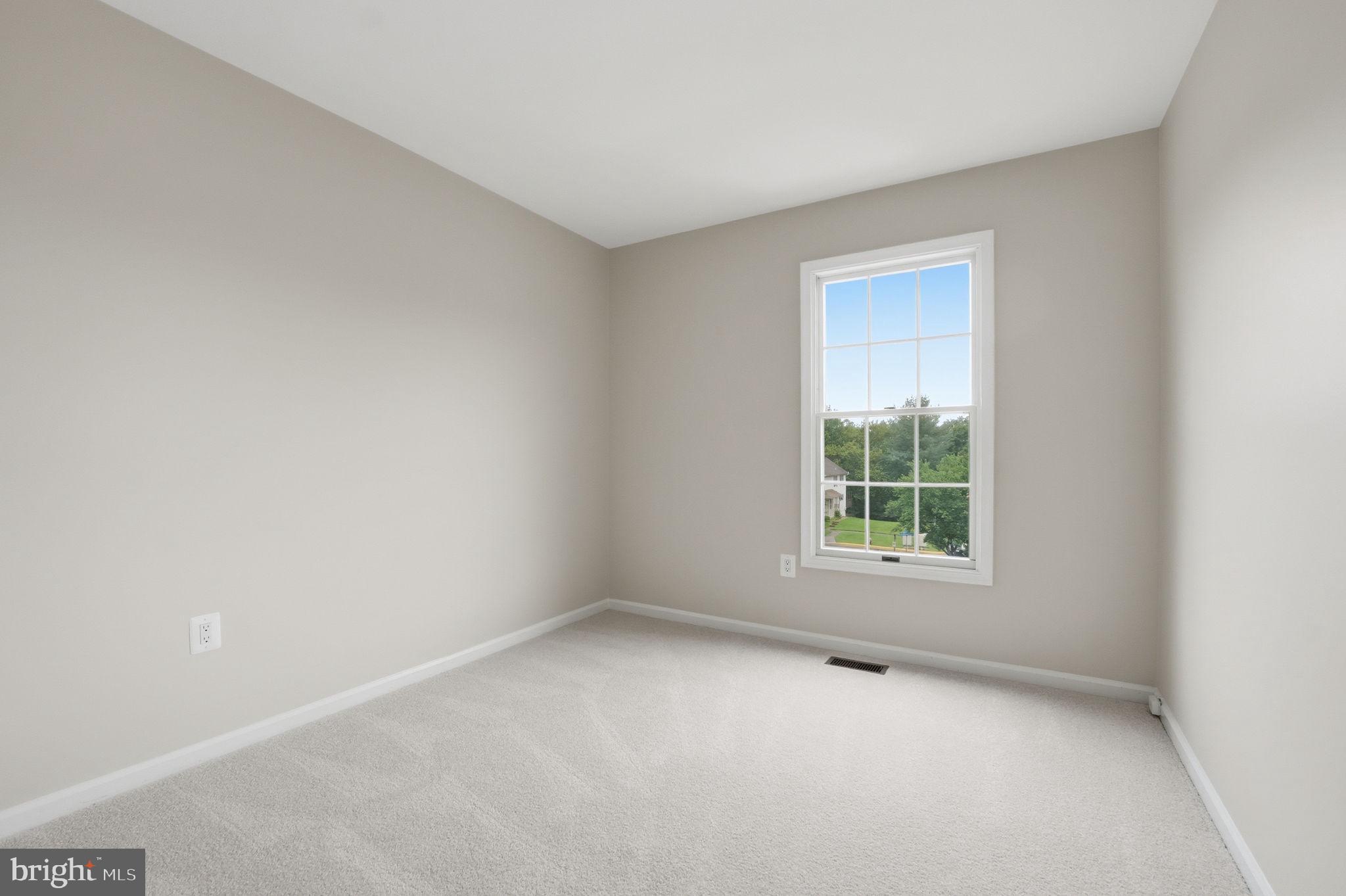 CROFTON COMMONS - Residential