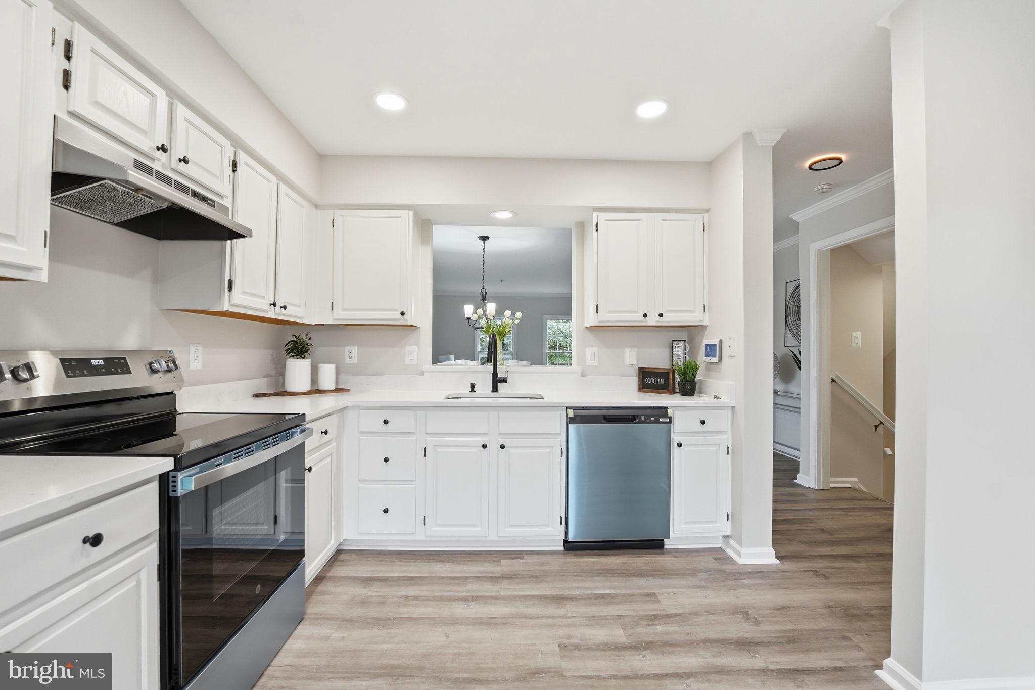 CROFTON COMMONS - Residential
