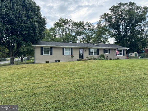 Homes For Sale - 718 Payton Drive<br/> FREDERICKSBURG, VA 22405