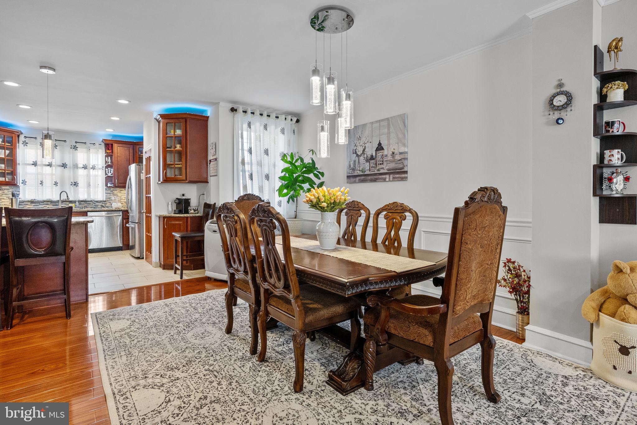 MAYFAIR (WEST) - Residential