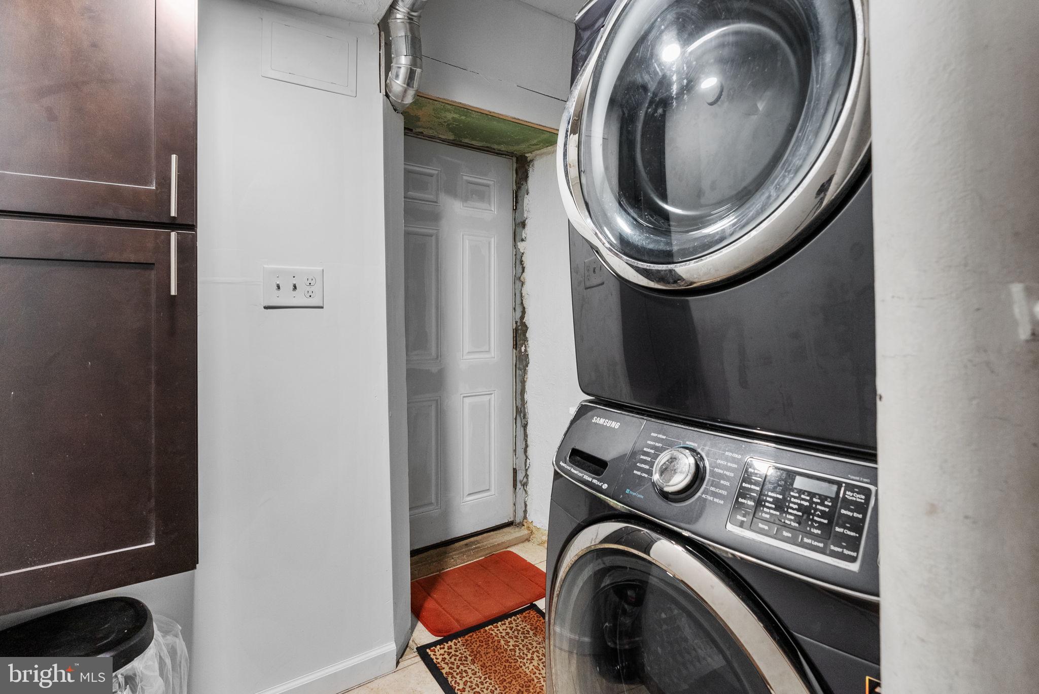 MAYFAIR (WEST) - Residential