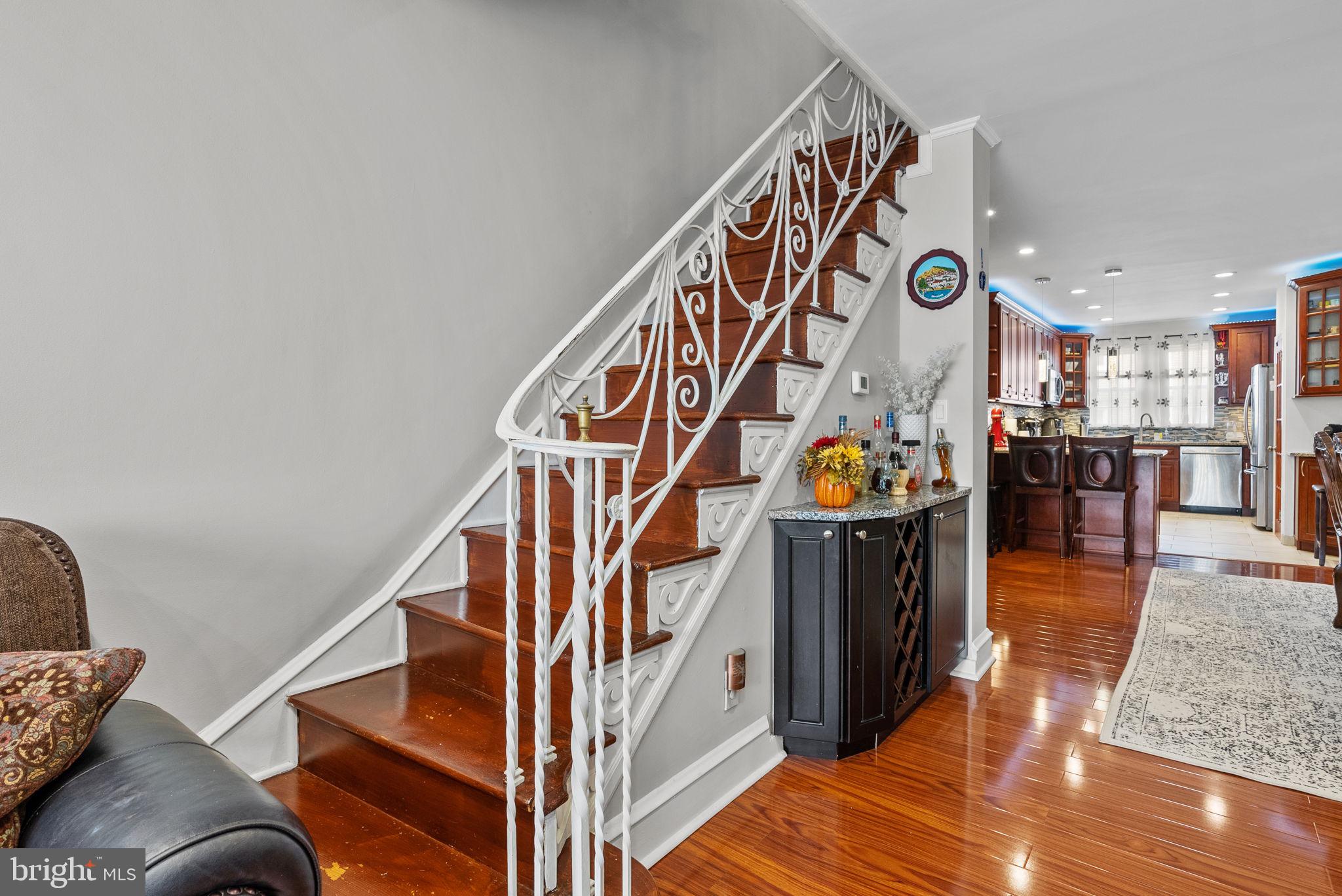 MAYFAIR (WEST) - Residential