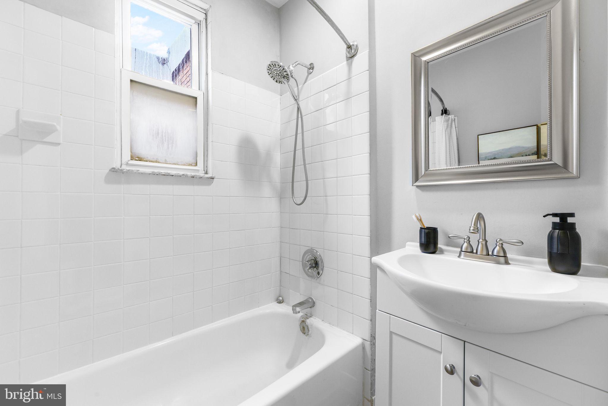 HAMPDEN HISTORIC DISTRICT - Residential