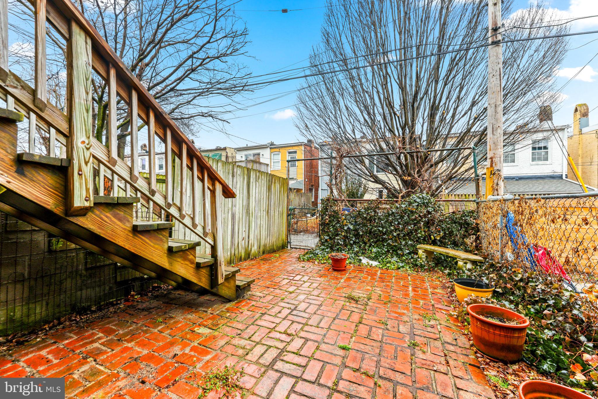 HAMPDEN HISTORIC DISTRICT - Residential