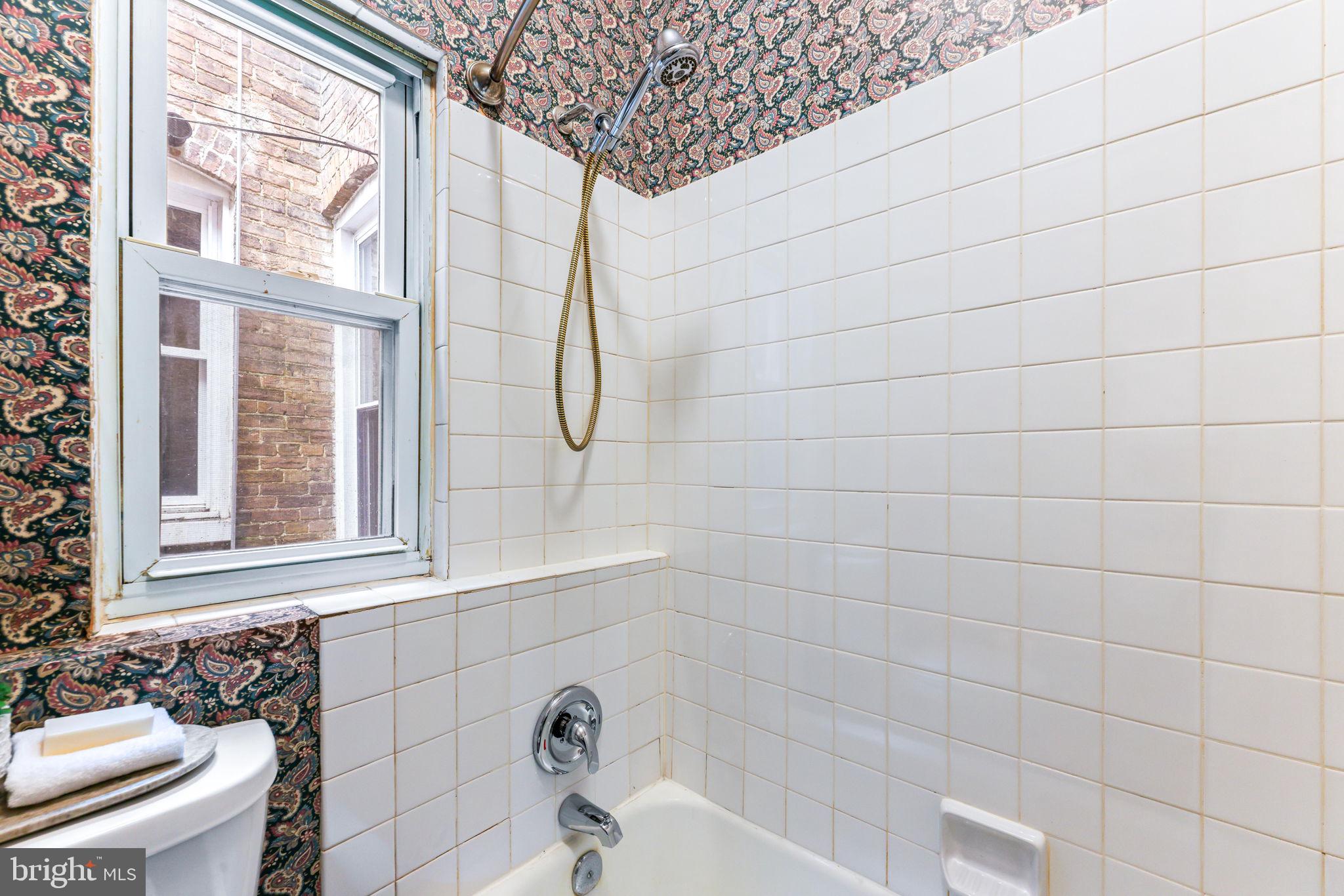 HAMPDEN HISTORIC DISTRICT - Residential