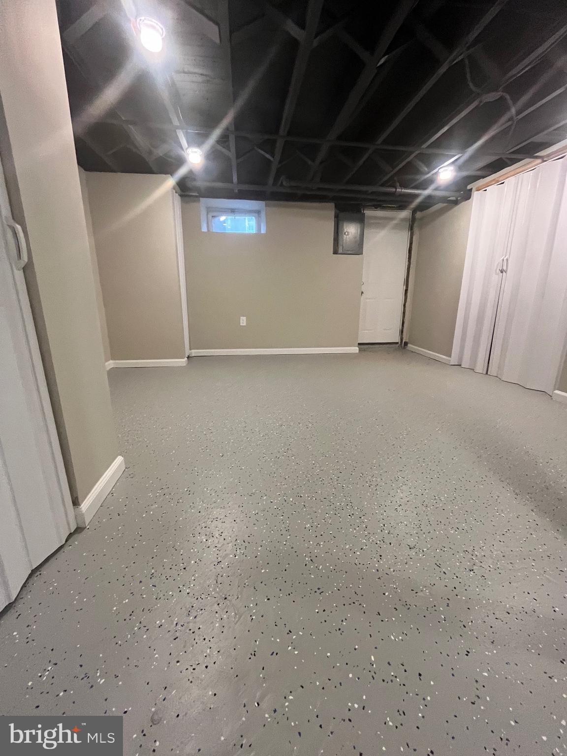 CARROLL-SOUTH HILTON - Residential Lease