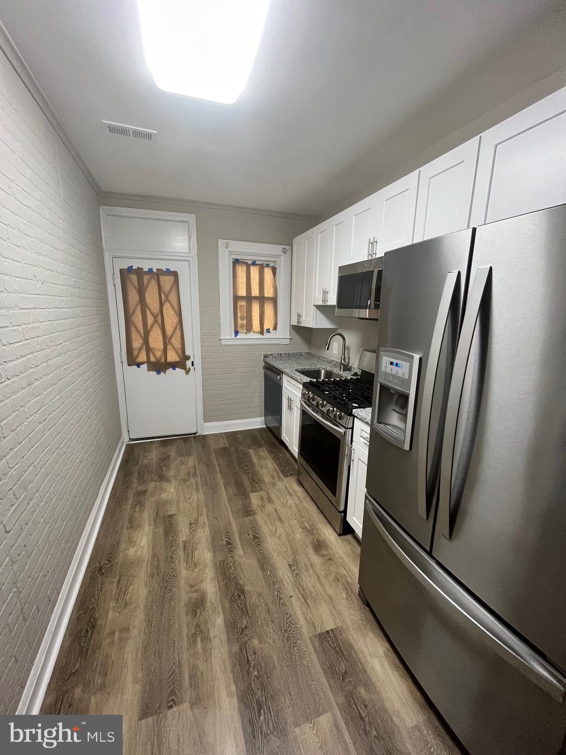 CARROLL-SOUTH HILTON - Residential Lease