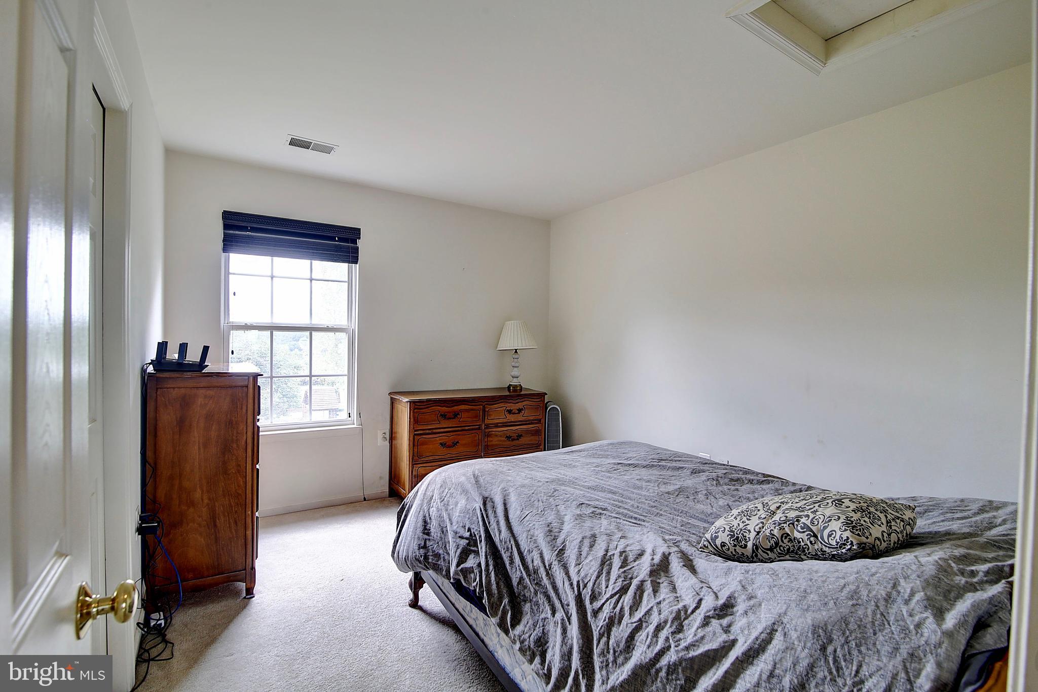 TAYLORSTOWN - Residential