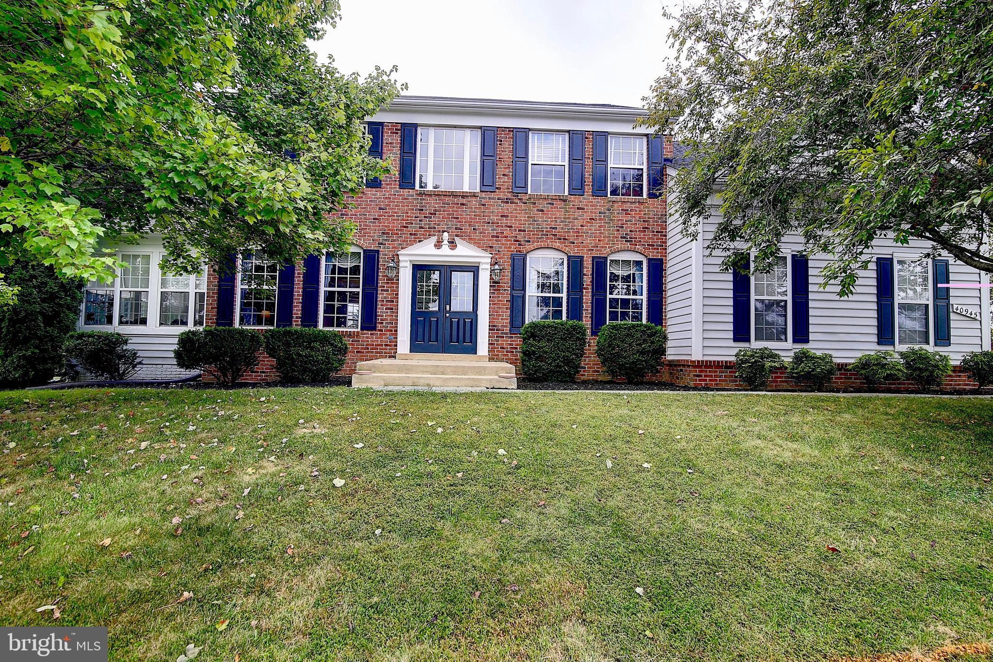 TAYLORSTOWN - Residential