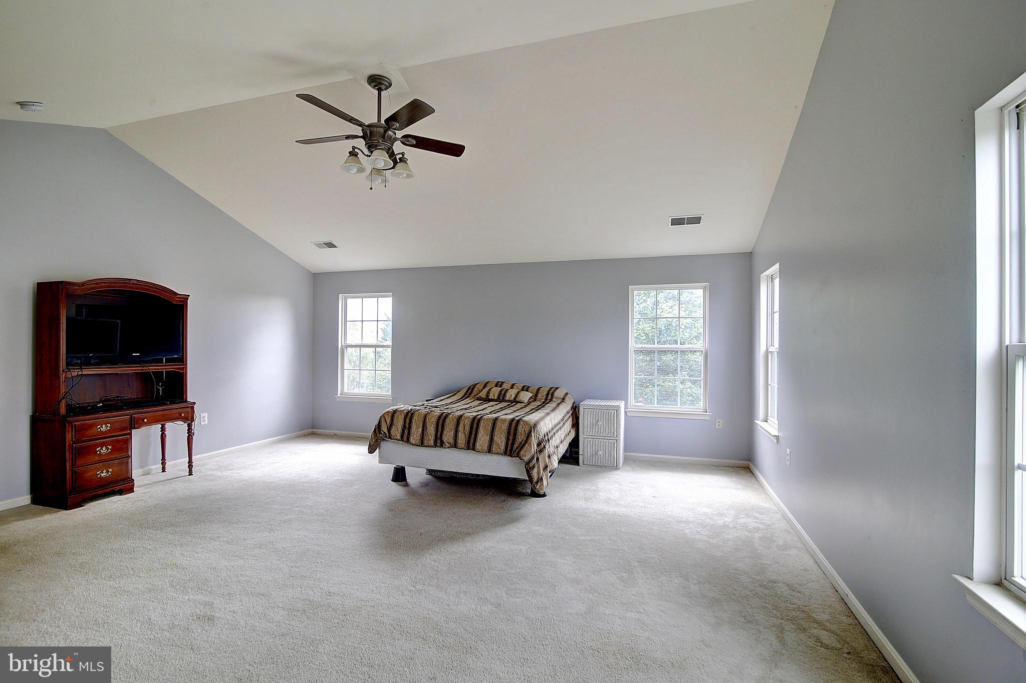 TAYLORSTOWN - Residential