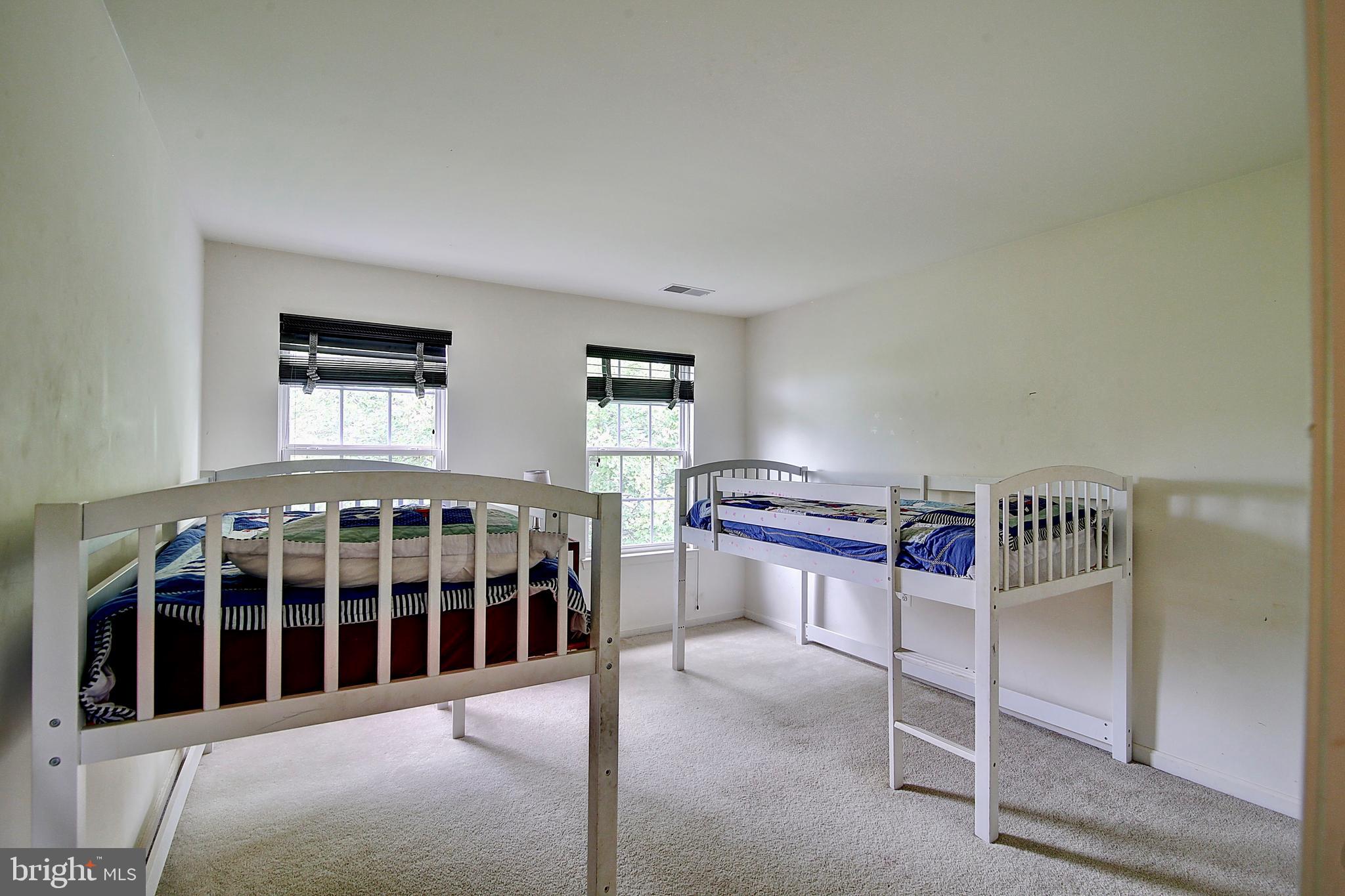 TAYLORSTOWN - Residential