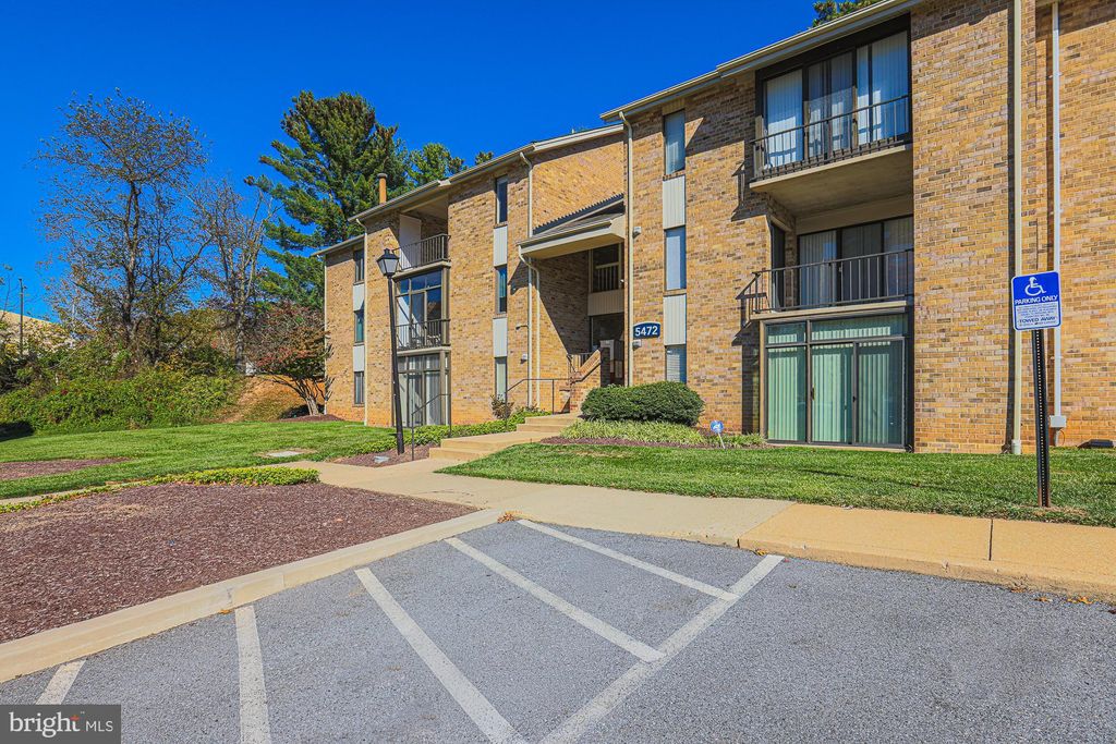 Photo of 5472 Cedar Lane #C1, COLUMBIA, MD 21044 (MLS # MDHW2061012)