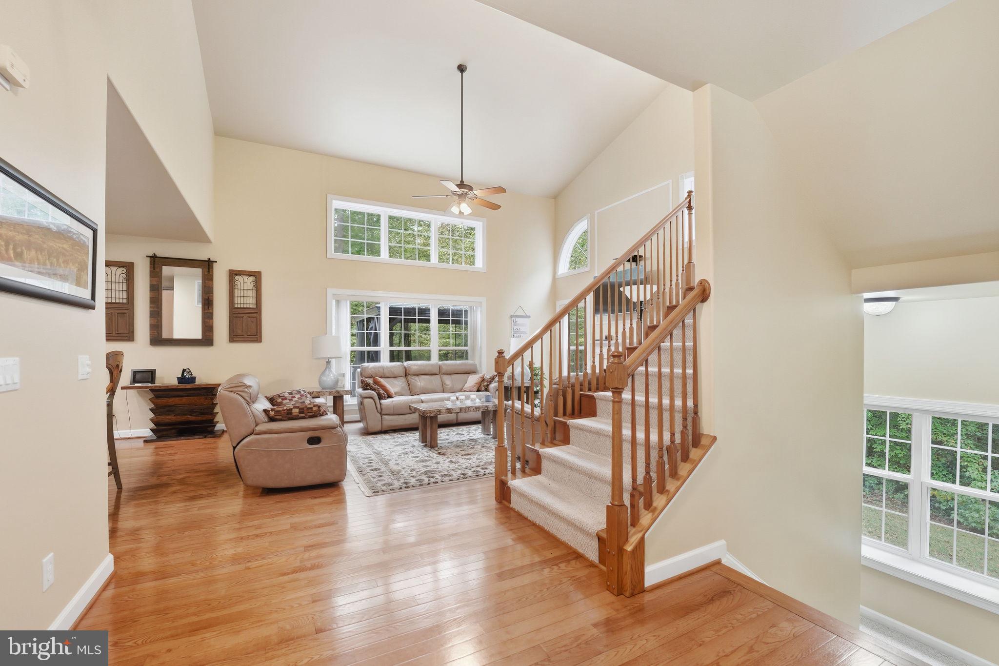 ASHBURN HILLS - Residential