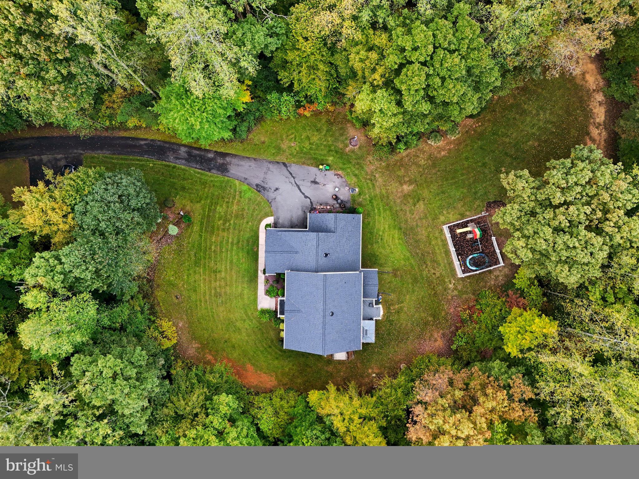 ASHBURN HILLS - Residential