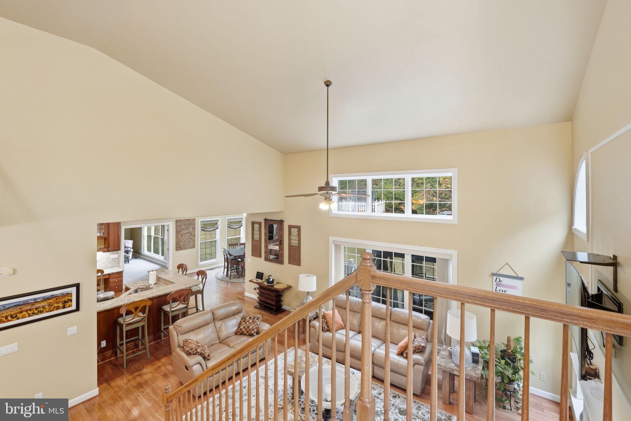 ASHBURN HILLS - Residential