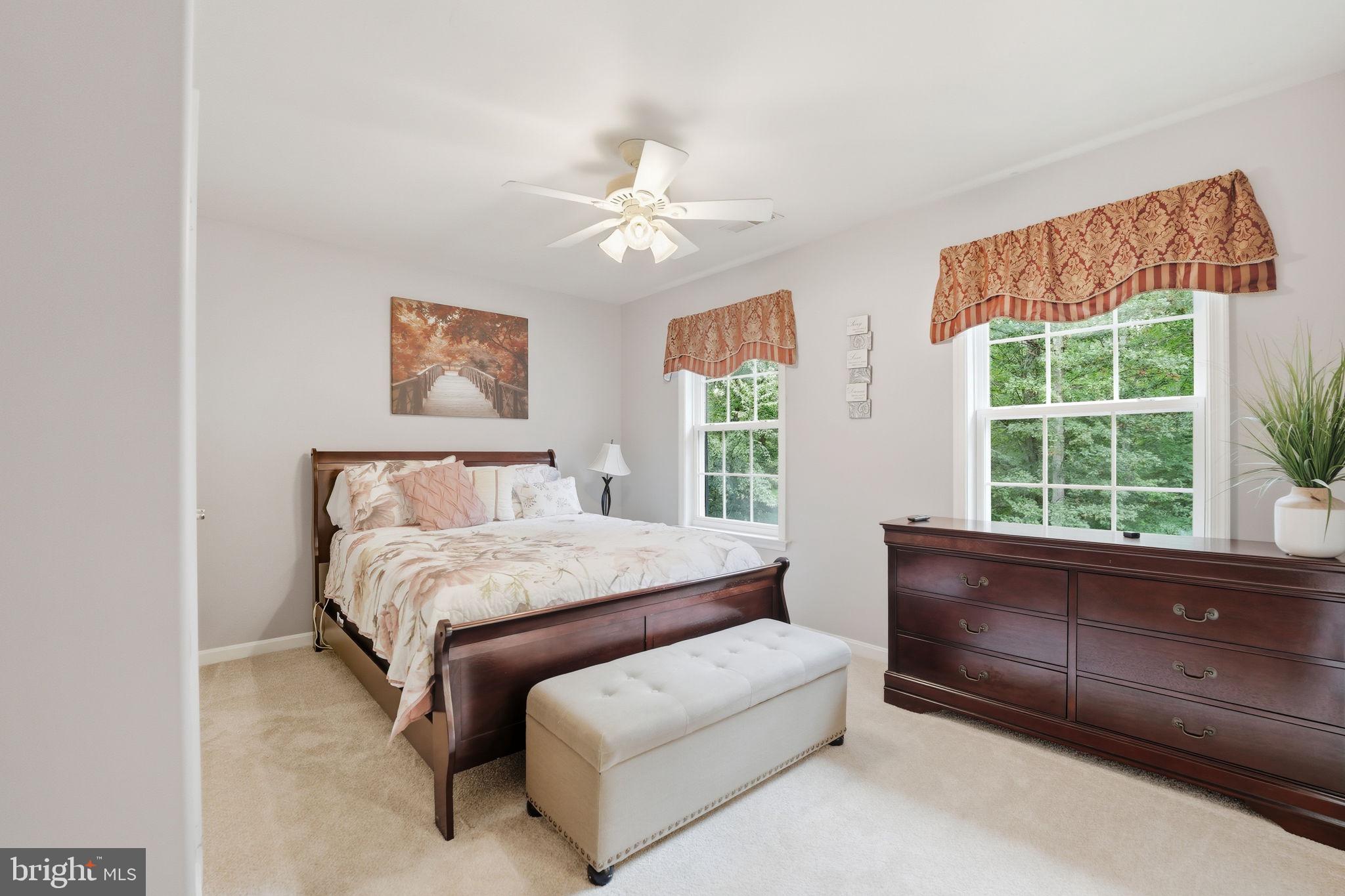 ASHBURN HILLS - Residential