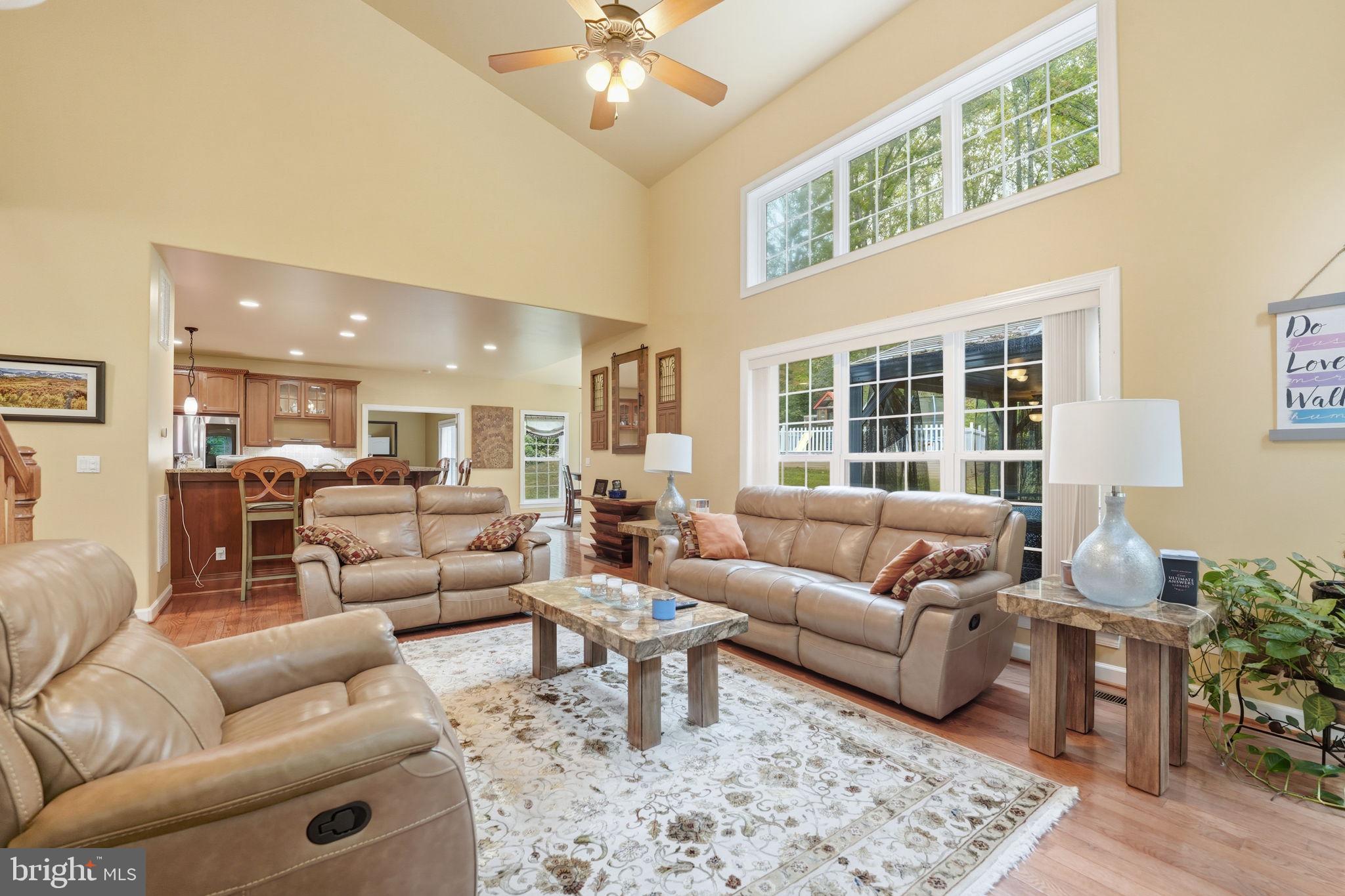 ASHBURN HILLS - Residential