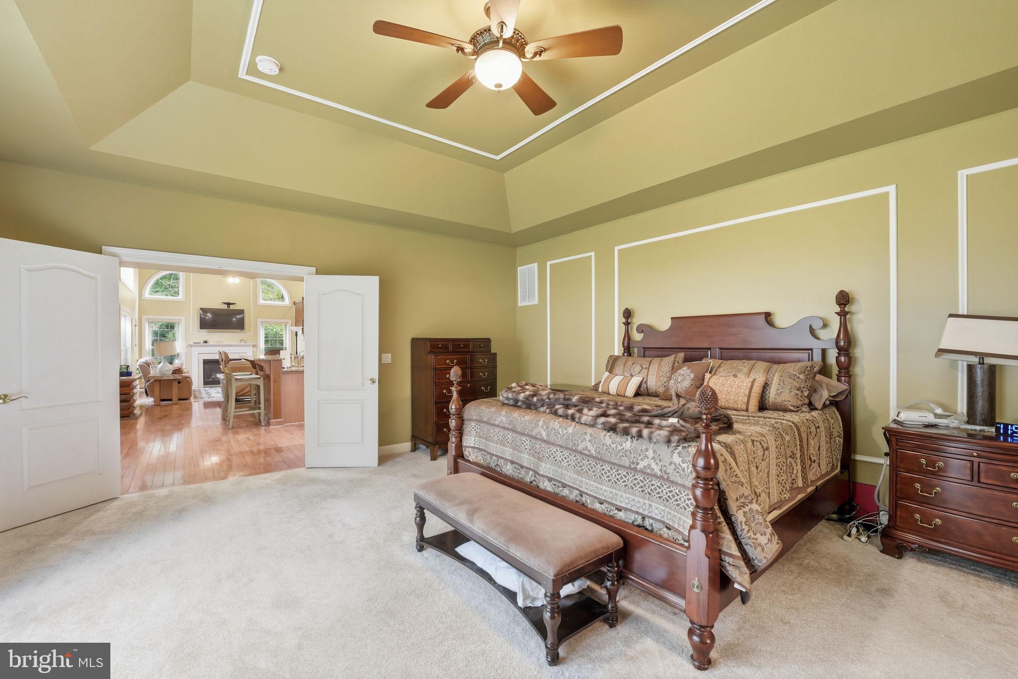 ASHBURN HILLS - Residential