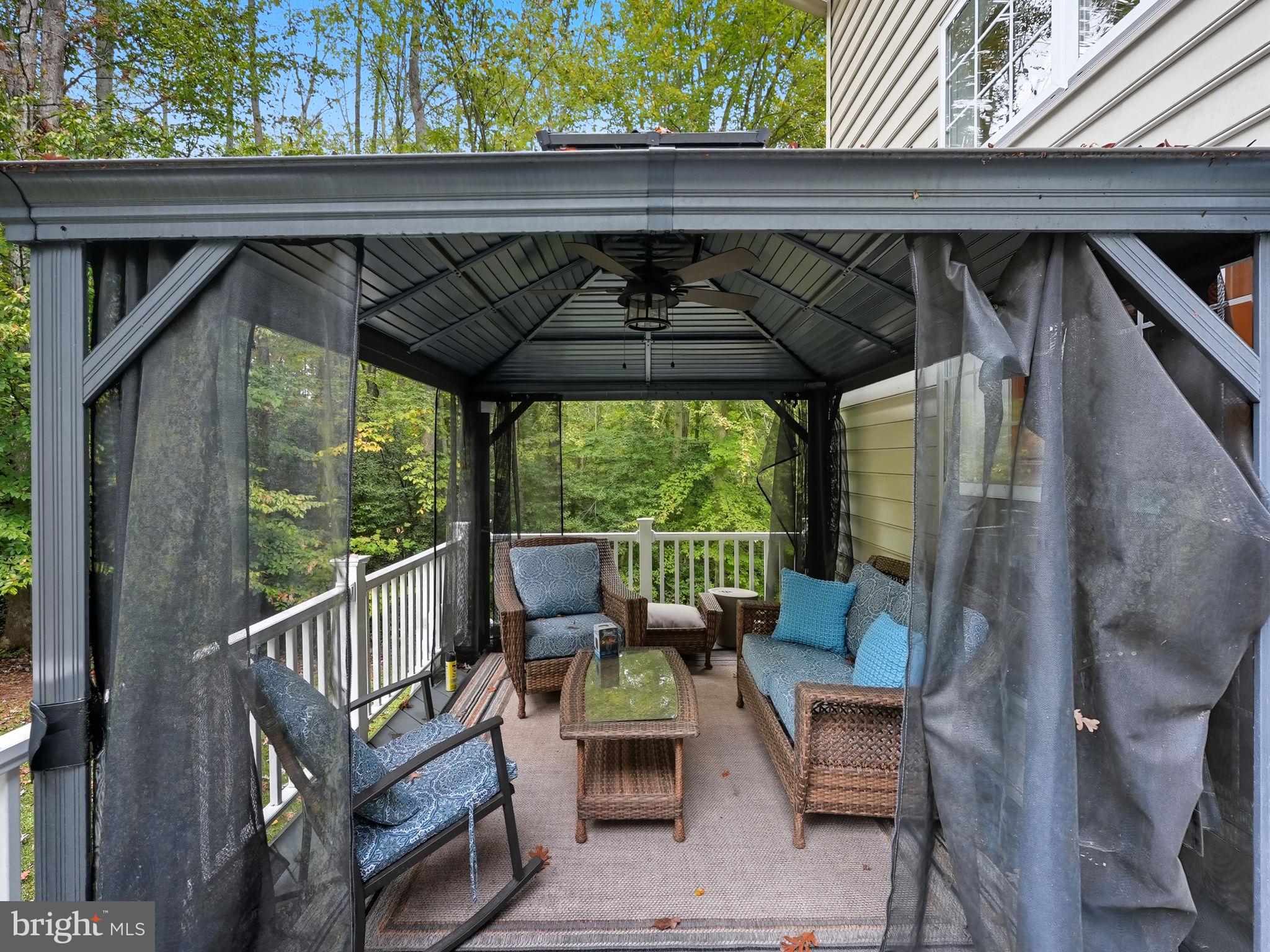 ASHBURN HILLS - Residential