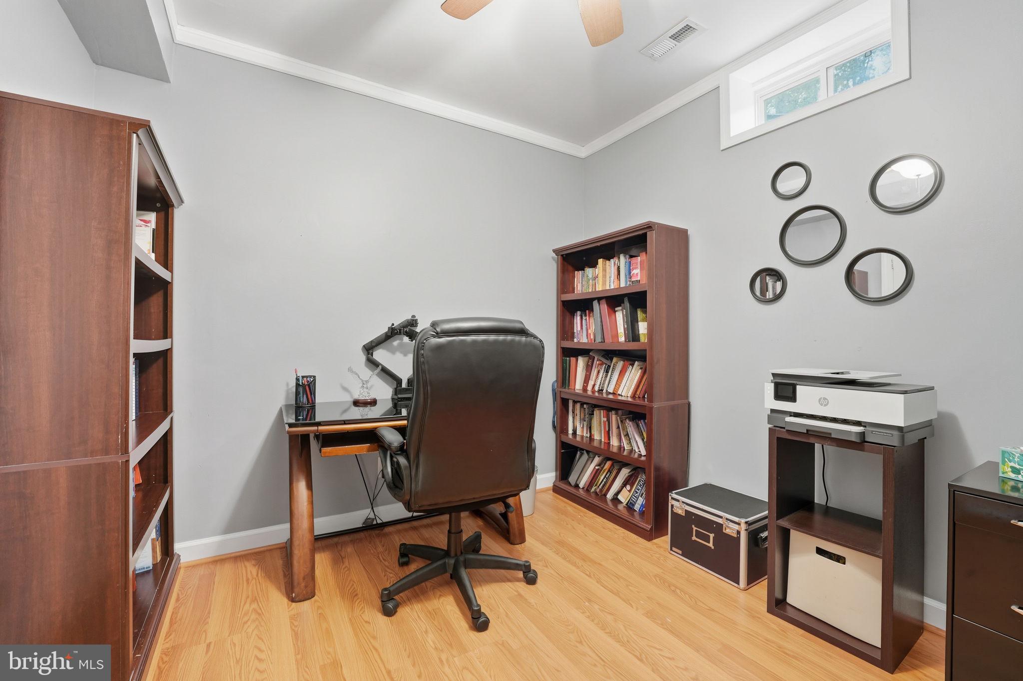 ASHBURN HILLS - Residential