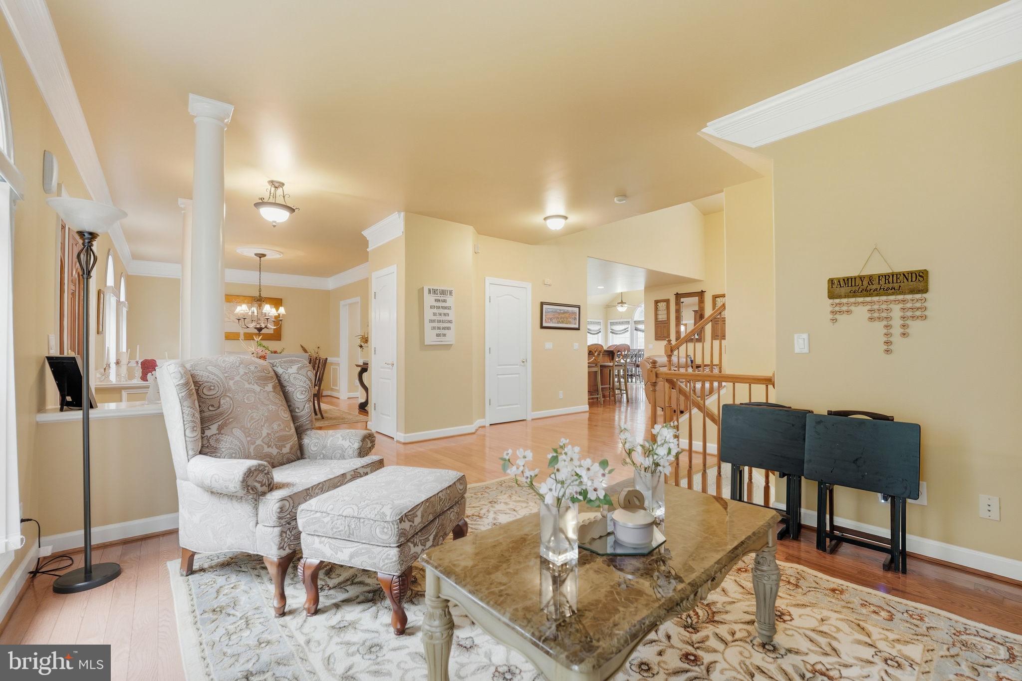 ASHBURN HILLS - Residential