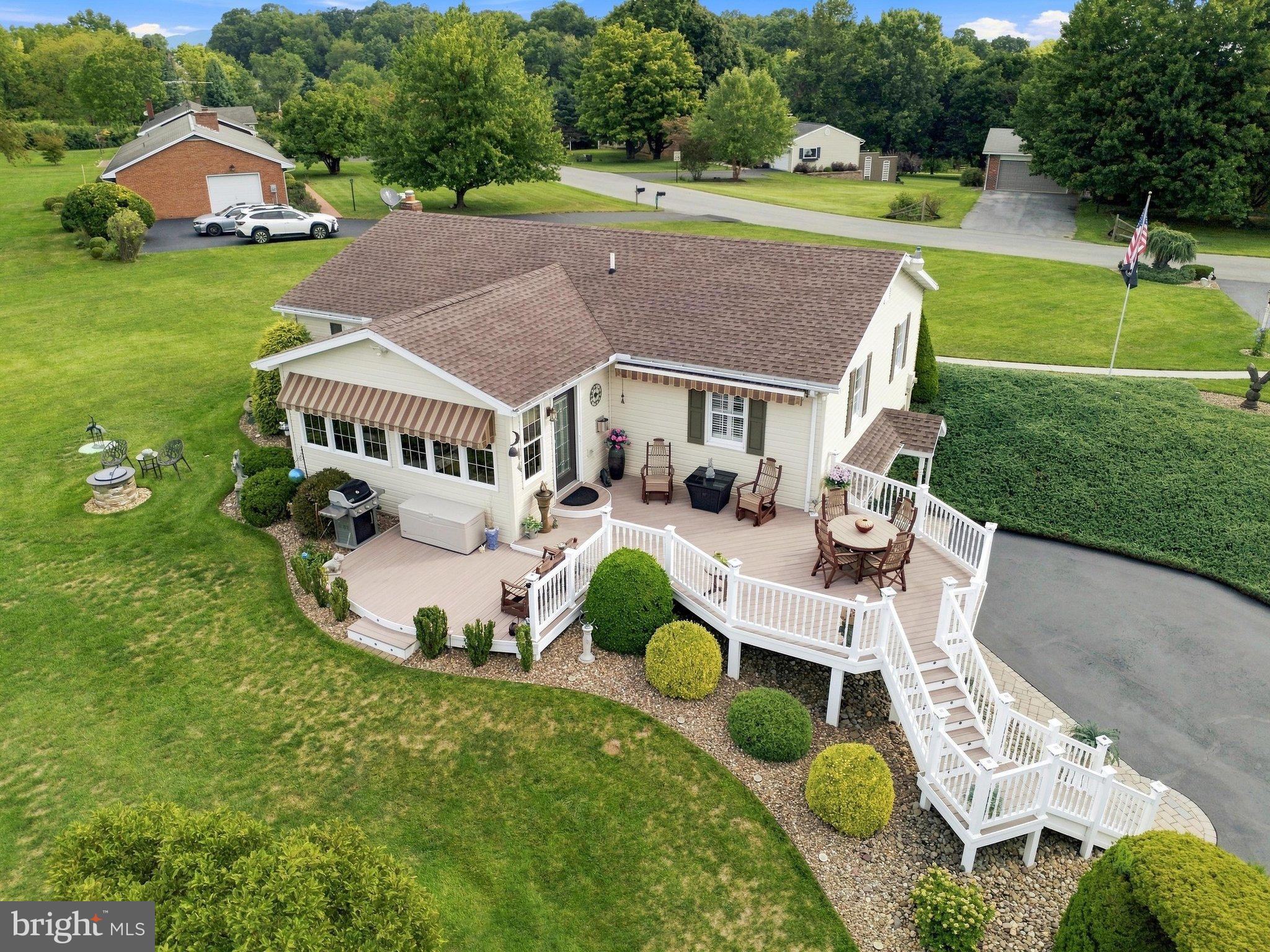 5721 OAKWOOD DRIVE
