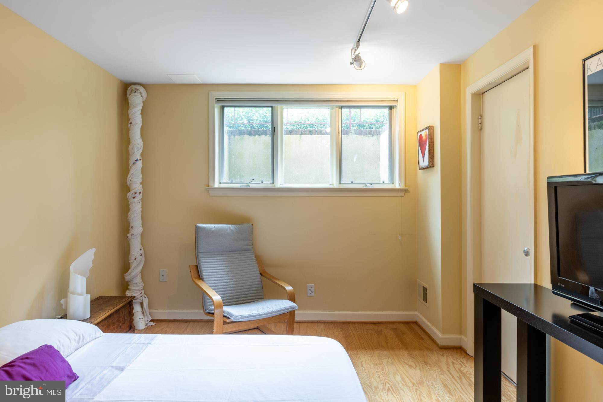 SOMERSET HEIGHTS - Residential