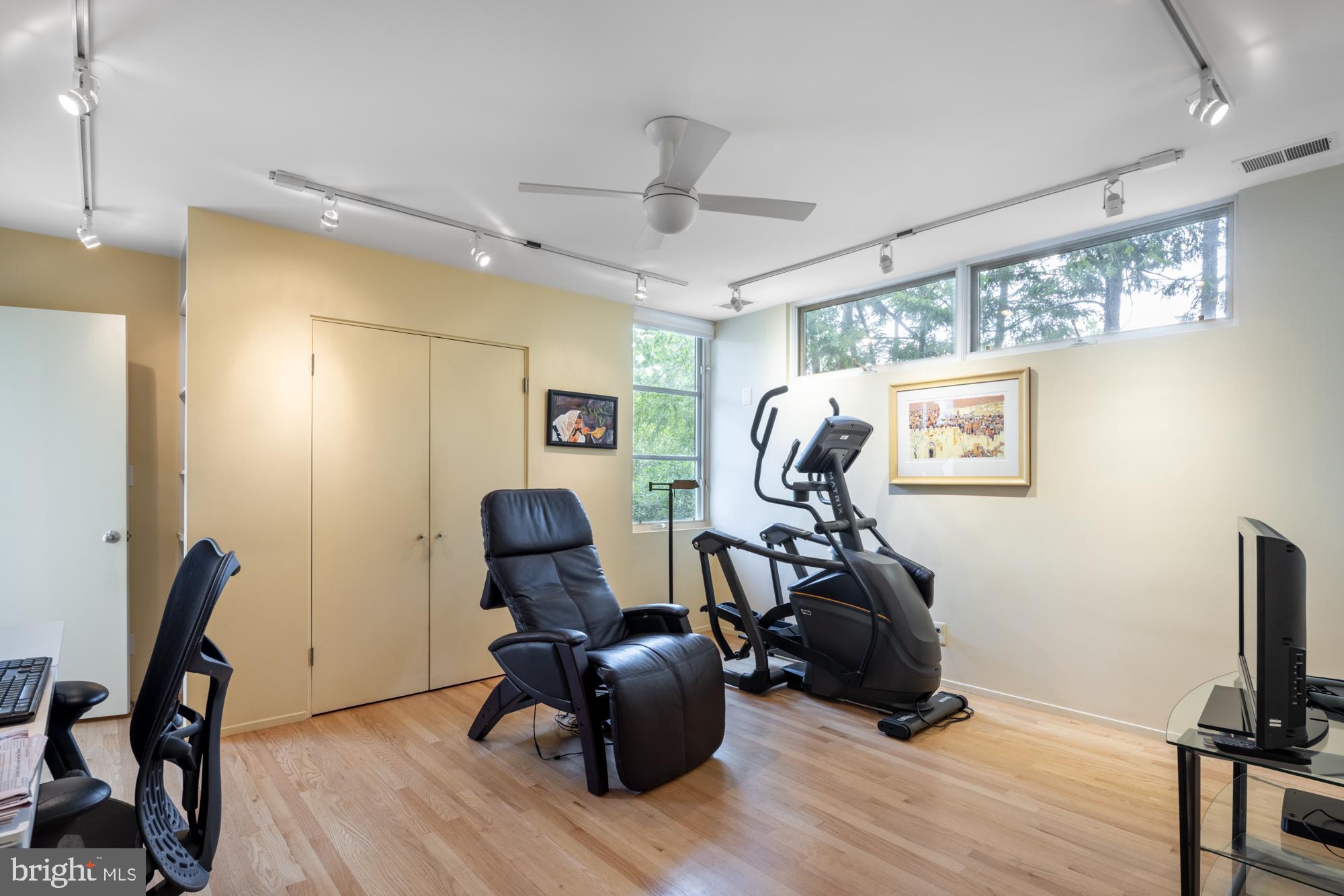 SOMERSET HEIGHTS - Residential