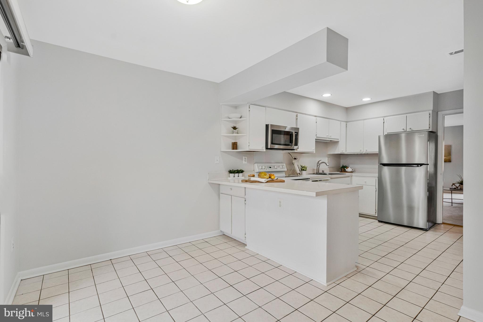 RESTON - Residential