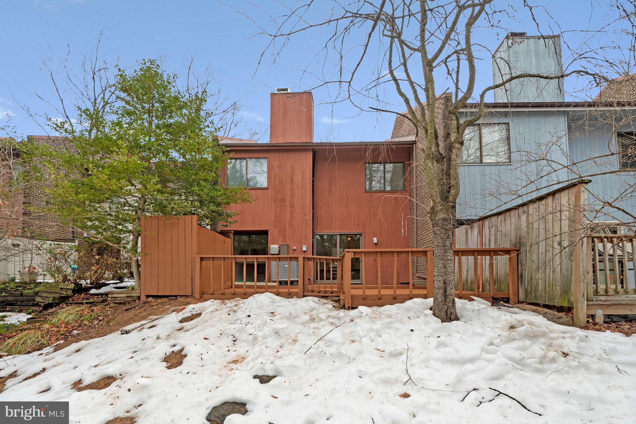 RESTON - Residential