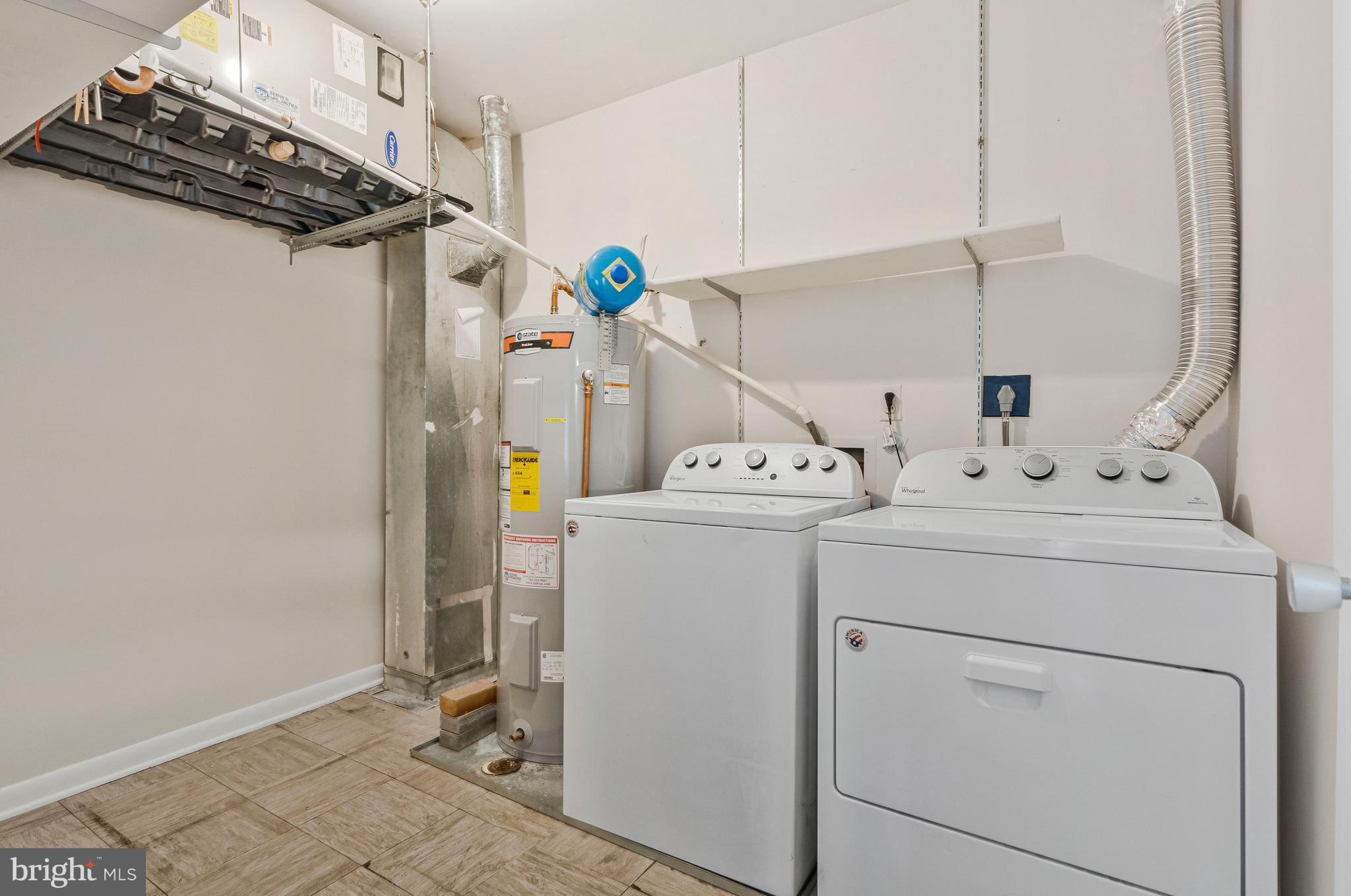 RESTON - Residential