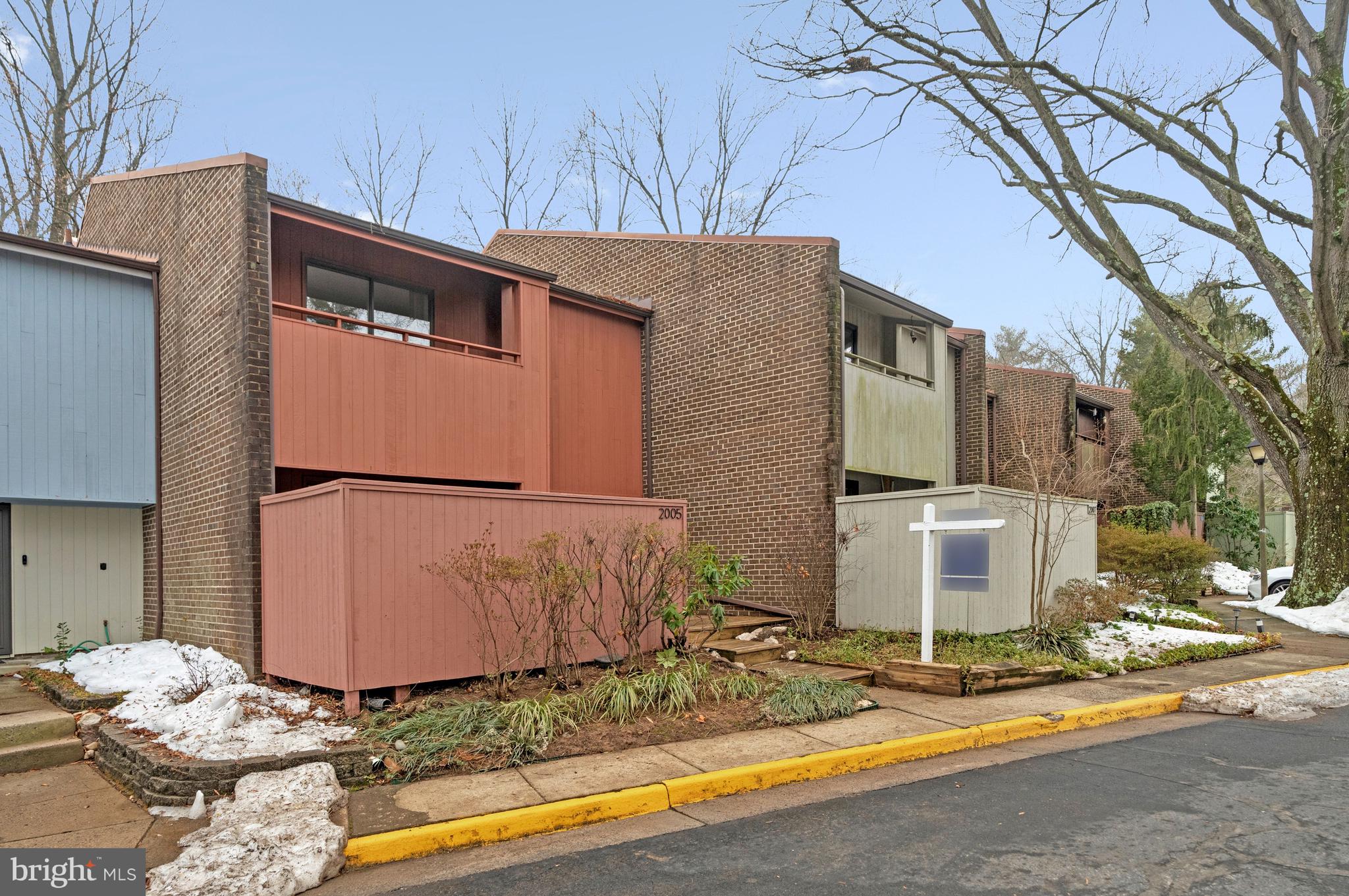 2005 WETHERSFIELD COURT