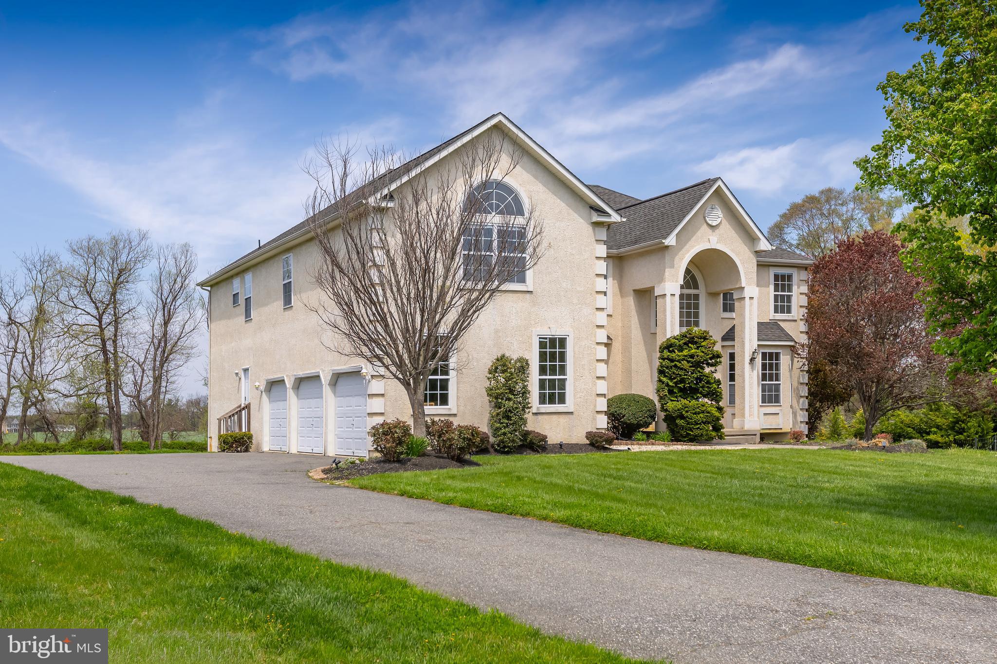 211 SHIVERS RUN COURT