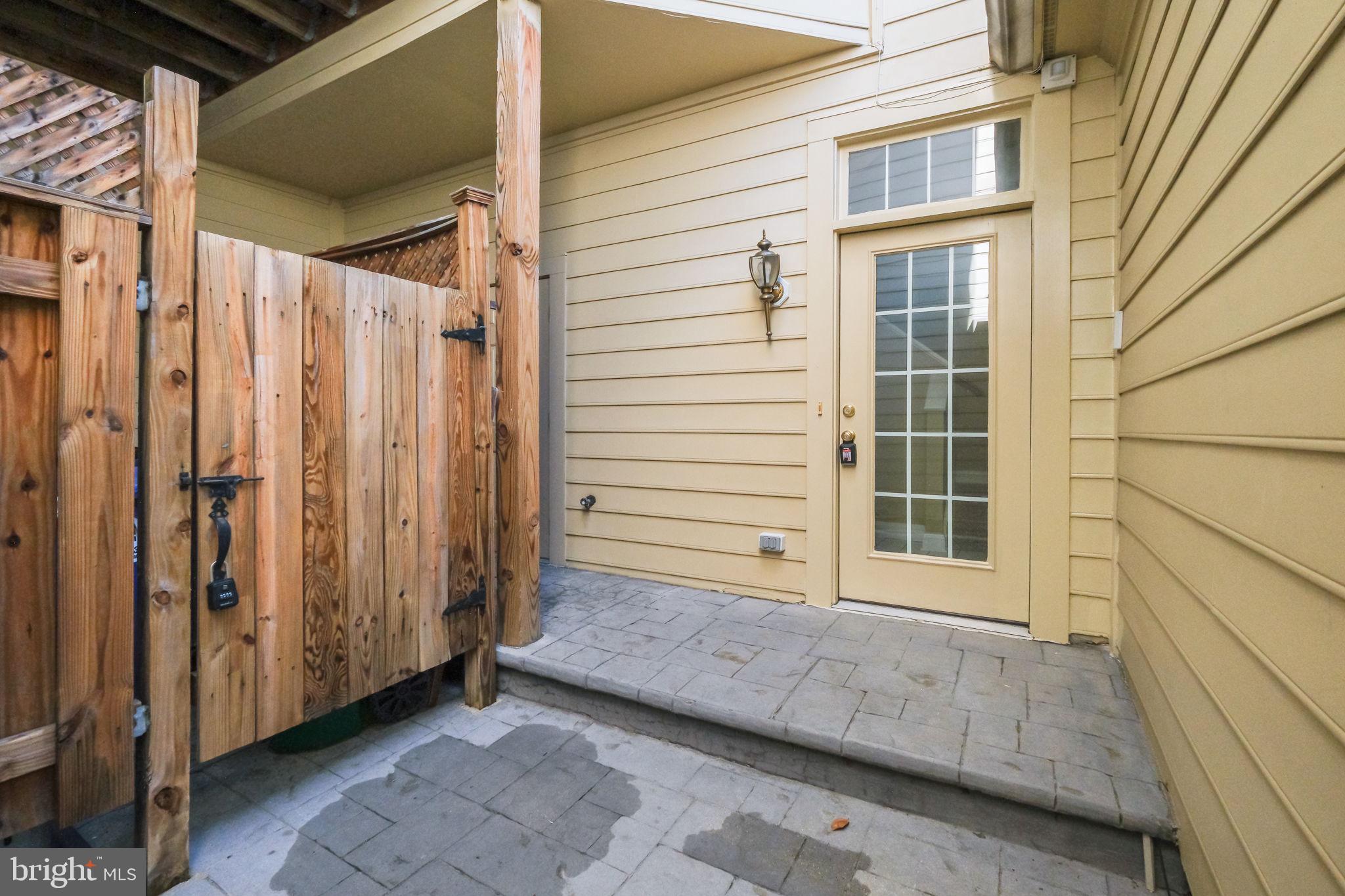 340 HART MEWS
