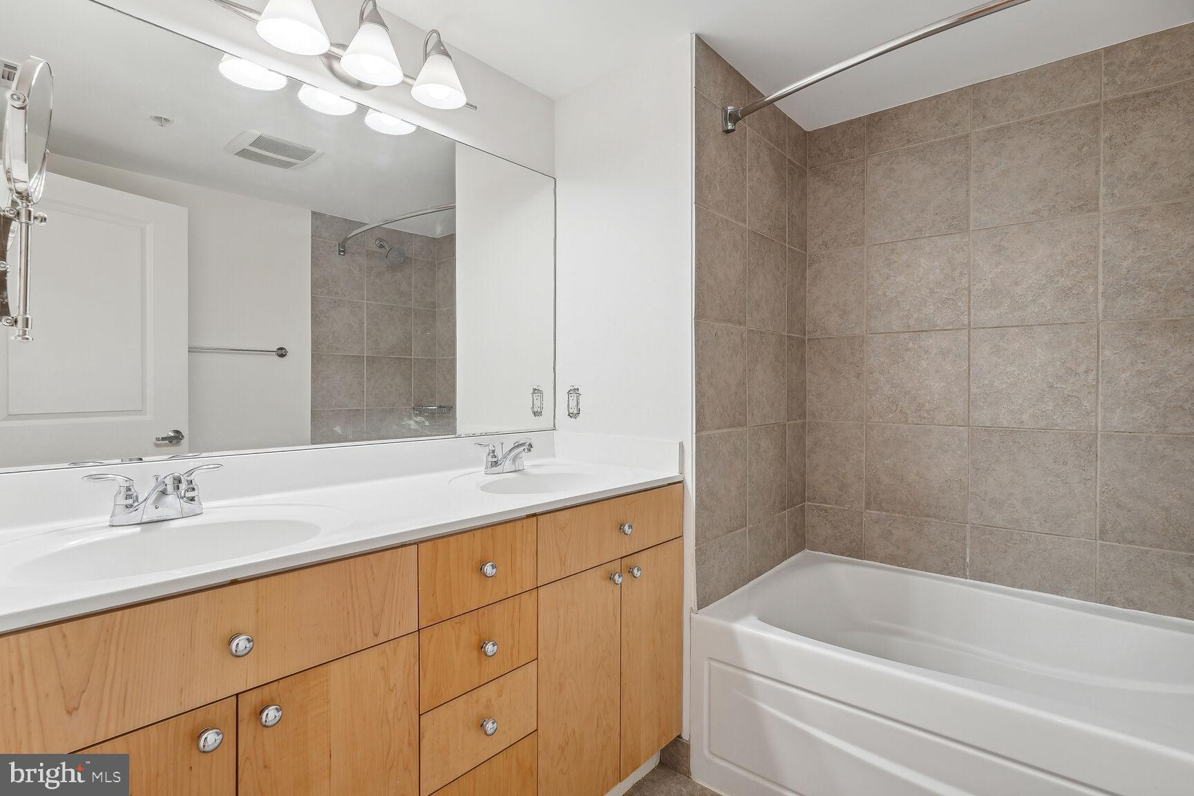 HAWTHORN - Residential