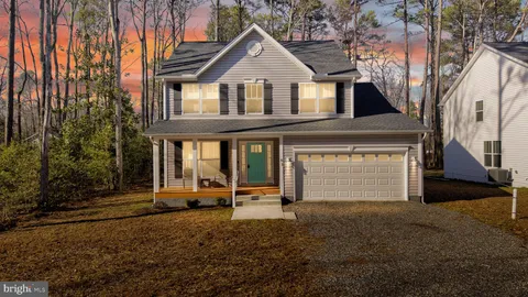 83 Laurel Lane, Colonial Beach, VA MLS: VAWE2008412