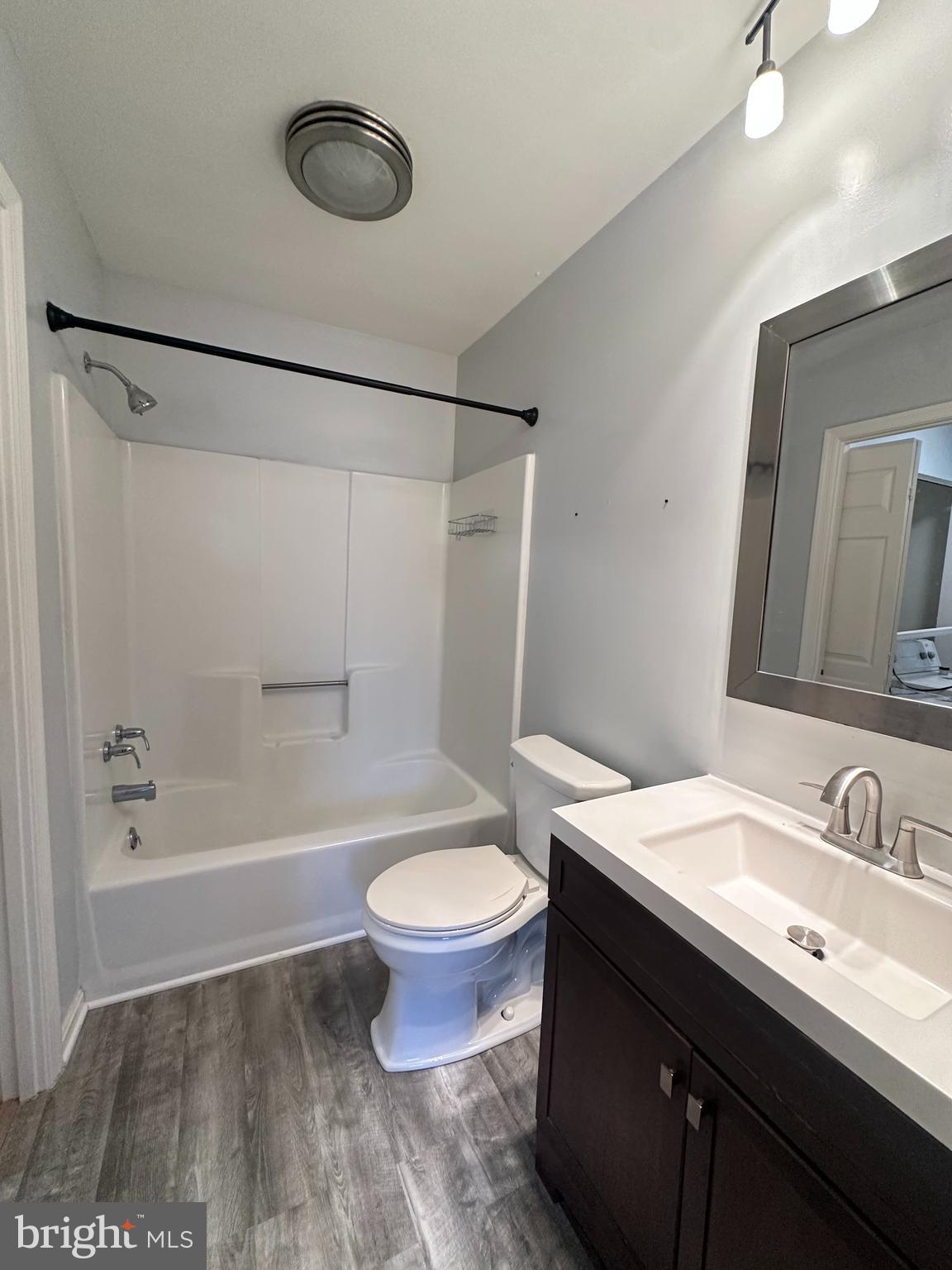 ROCKLEDGE PALMYRA PA - Residential Lease