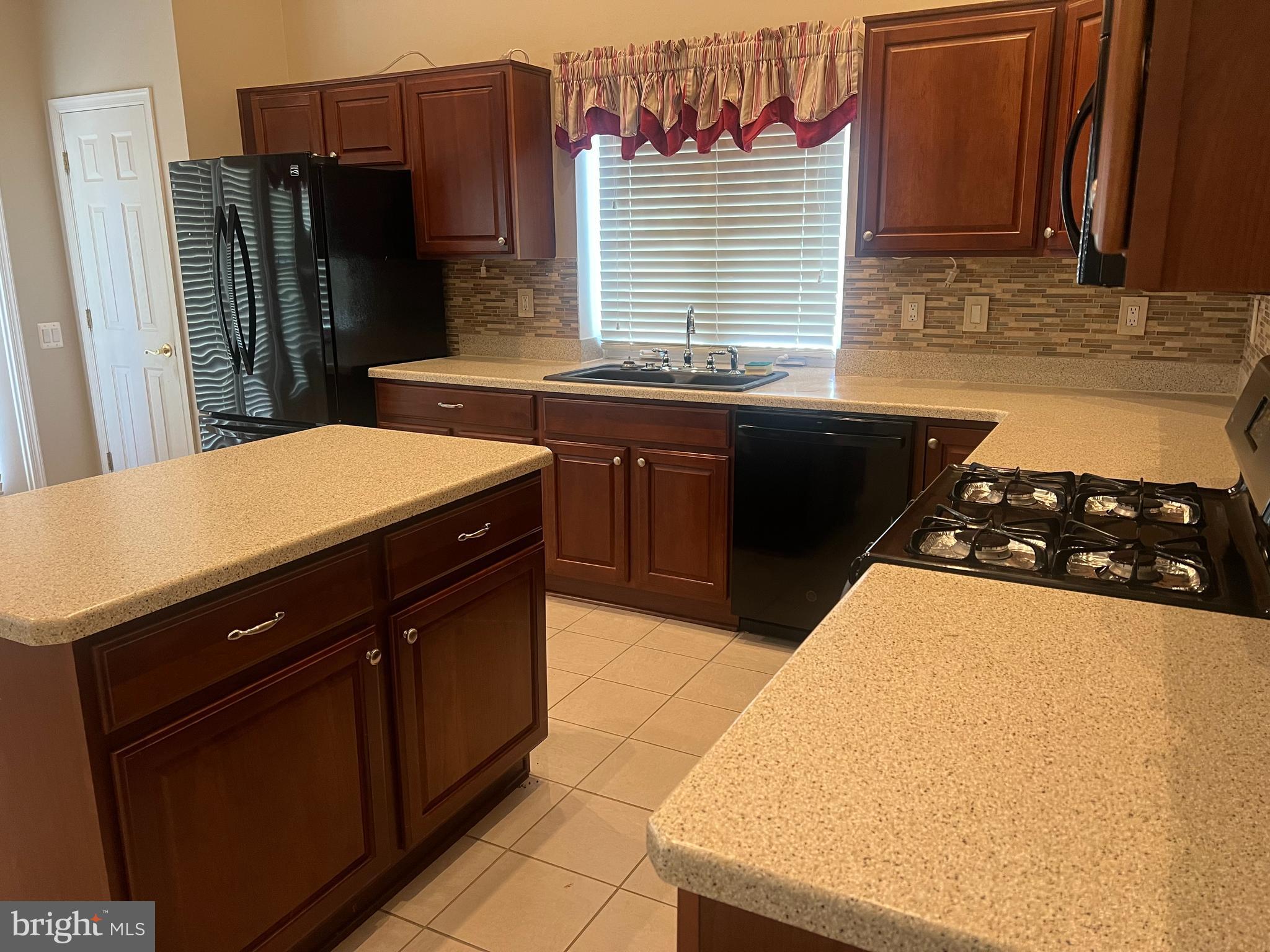 FALLS RUN - Residential