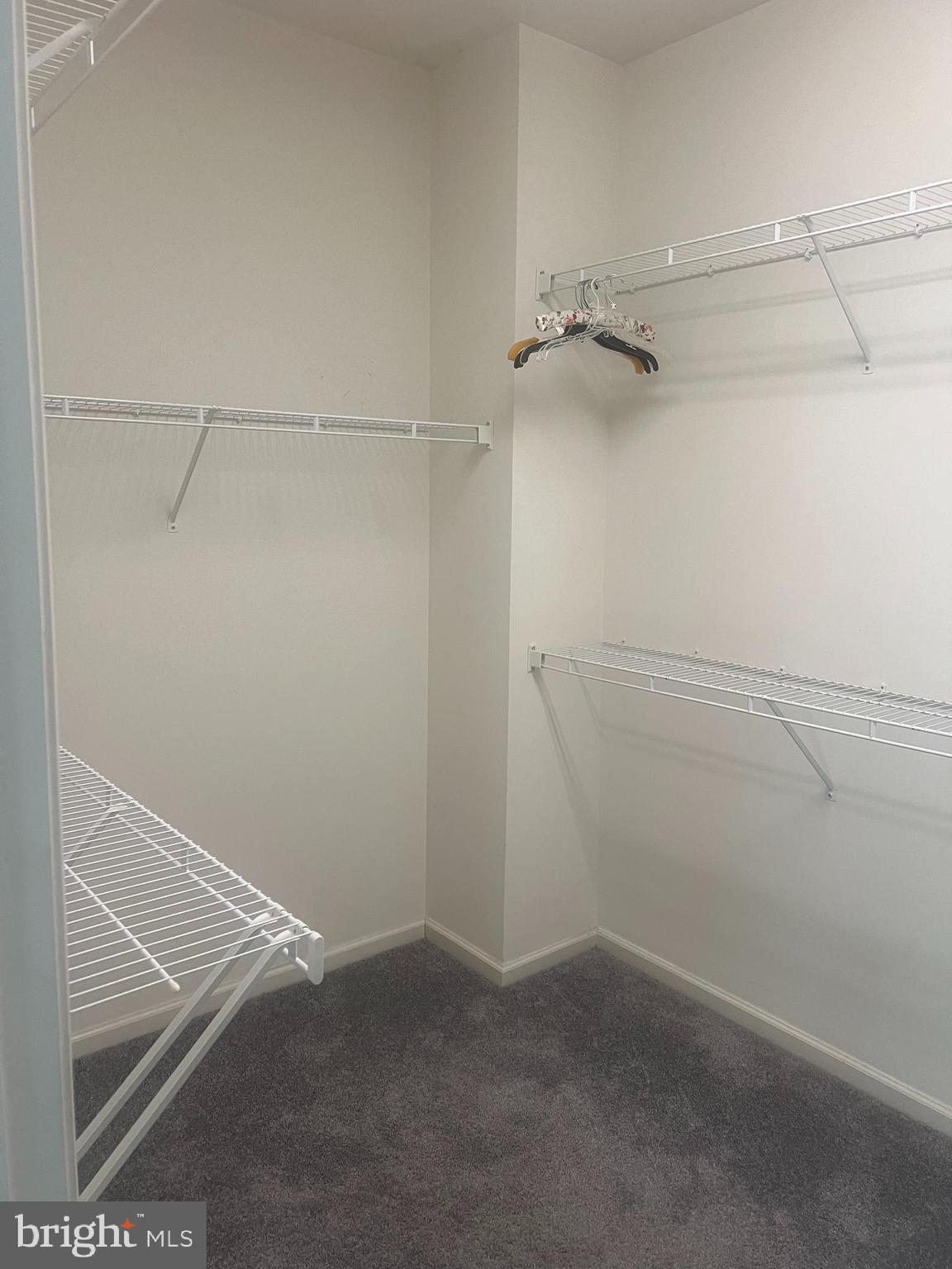 FALLS RUN - Residential