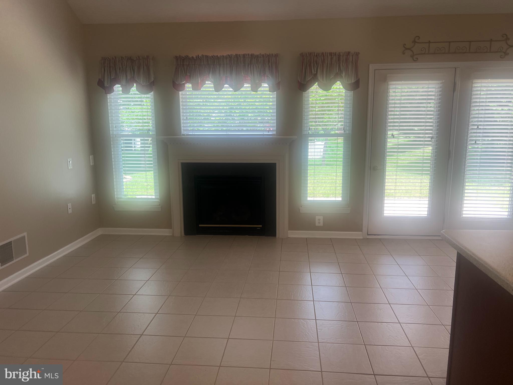 FALLS RUN - Residential