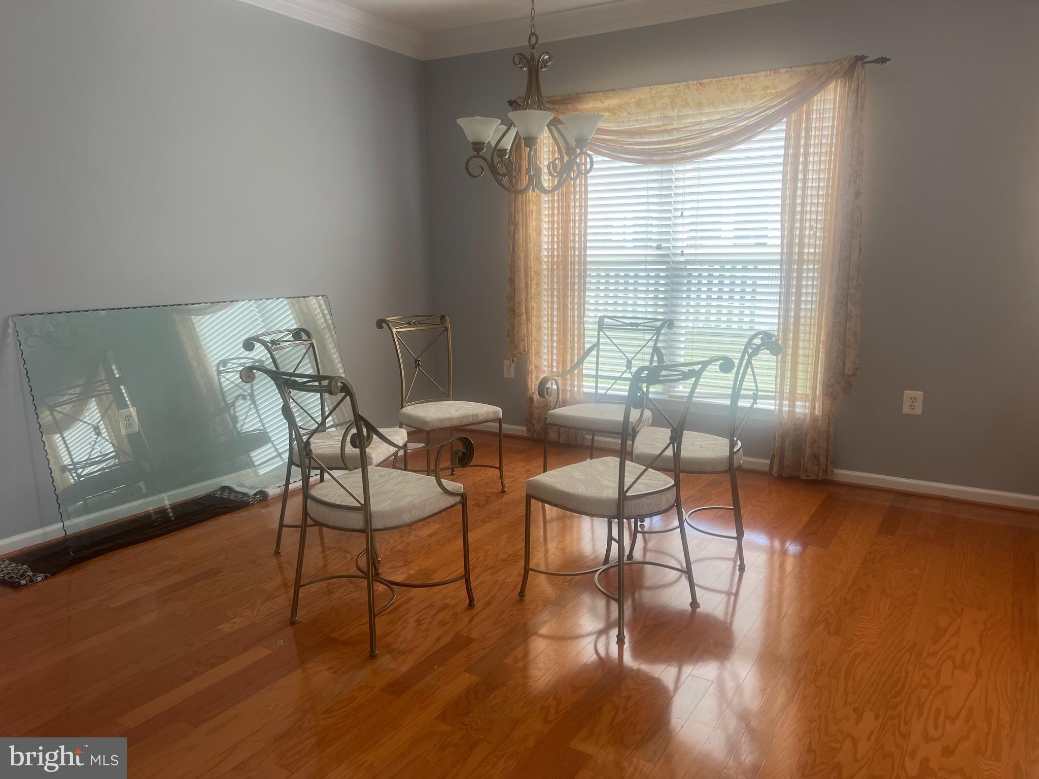 FALLS RUN - Residential