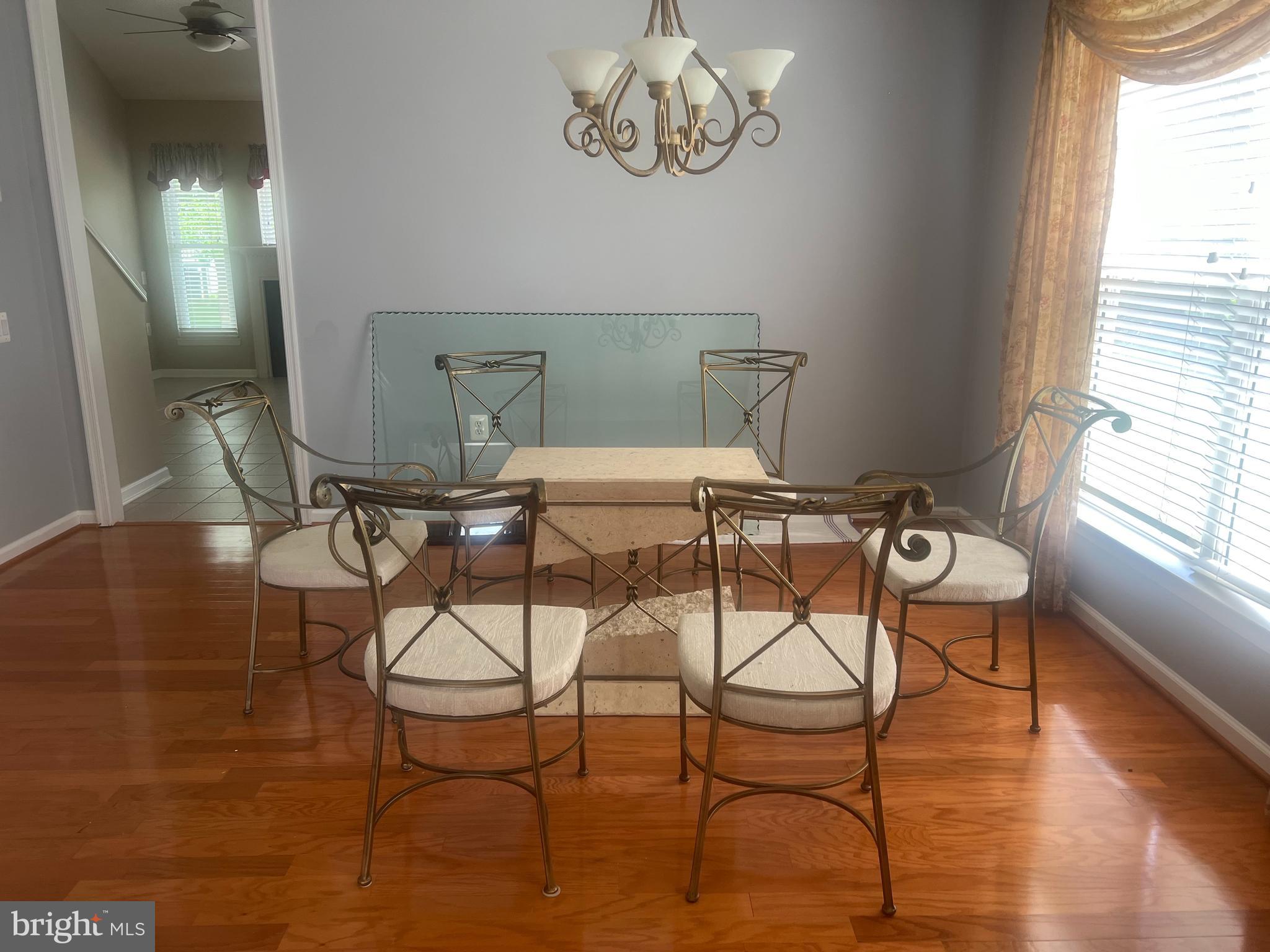 FALLS RUN - Residential