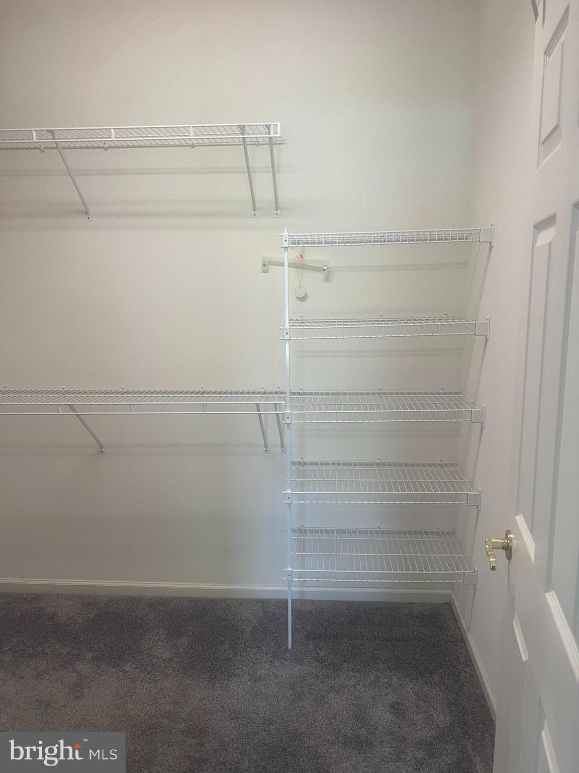 FALLS RUN - Residential