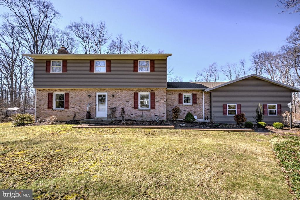 Photo of 1361 Woodland Circle, DENVER, PA 17517 (MLS # PALA2086206)