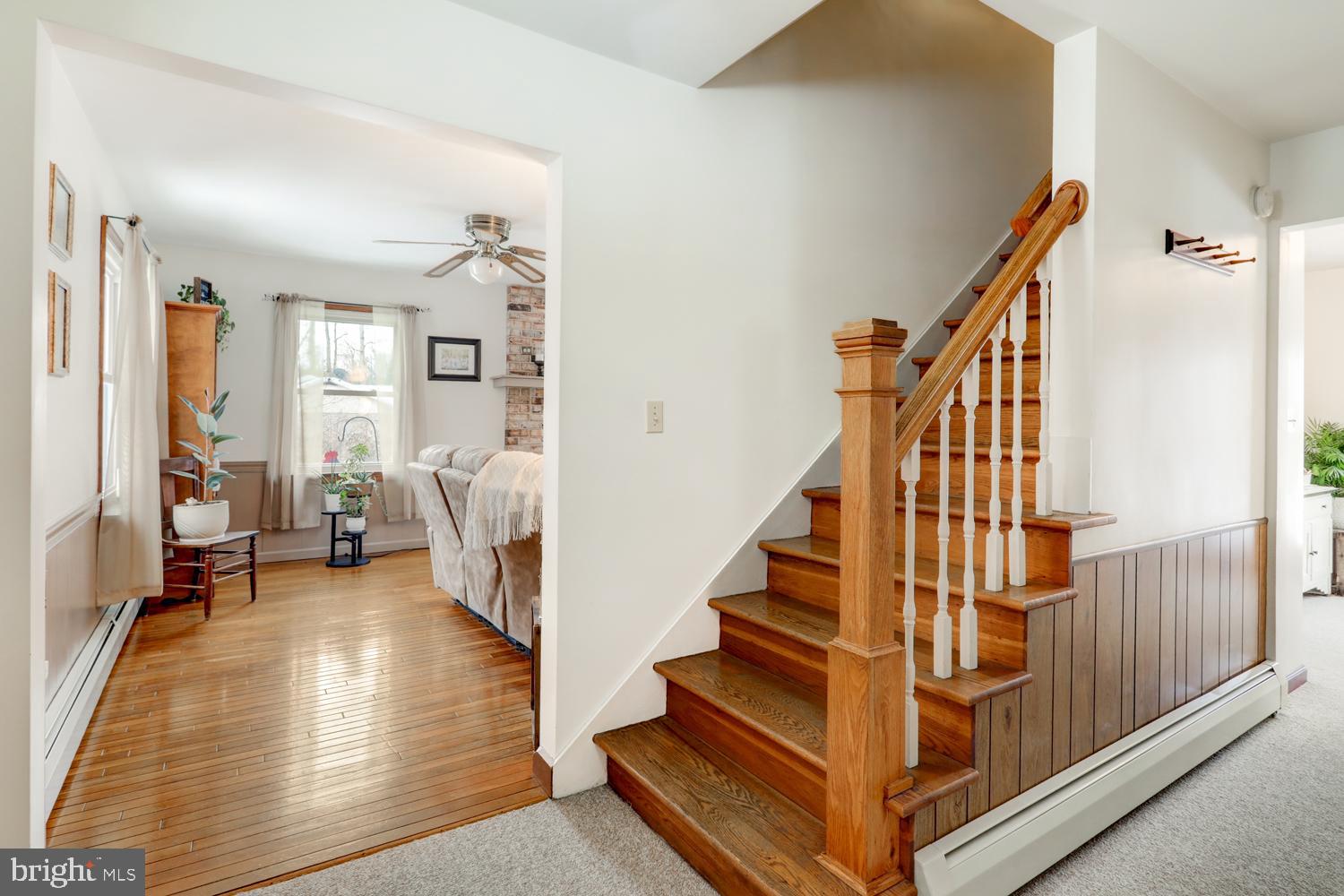 1361 WOODLAND CIRCLE