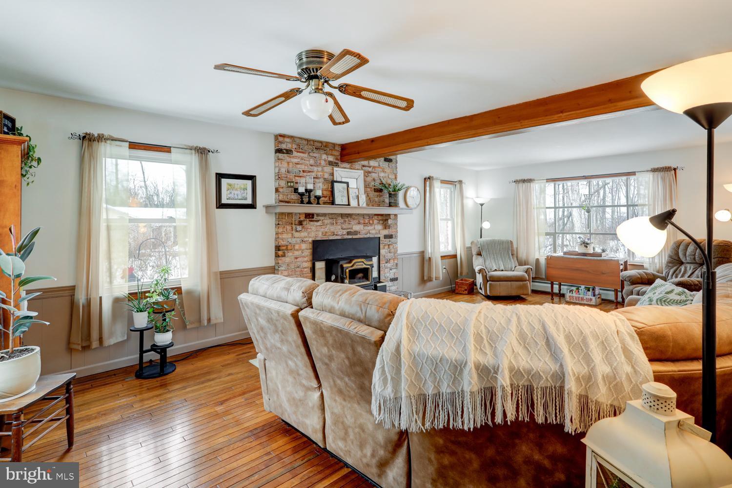 BRECKNOCK TOWNSHIP - Residential