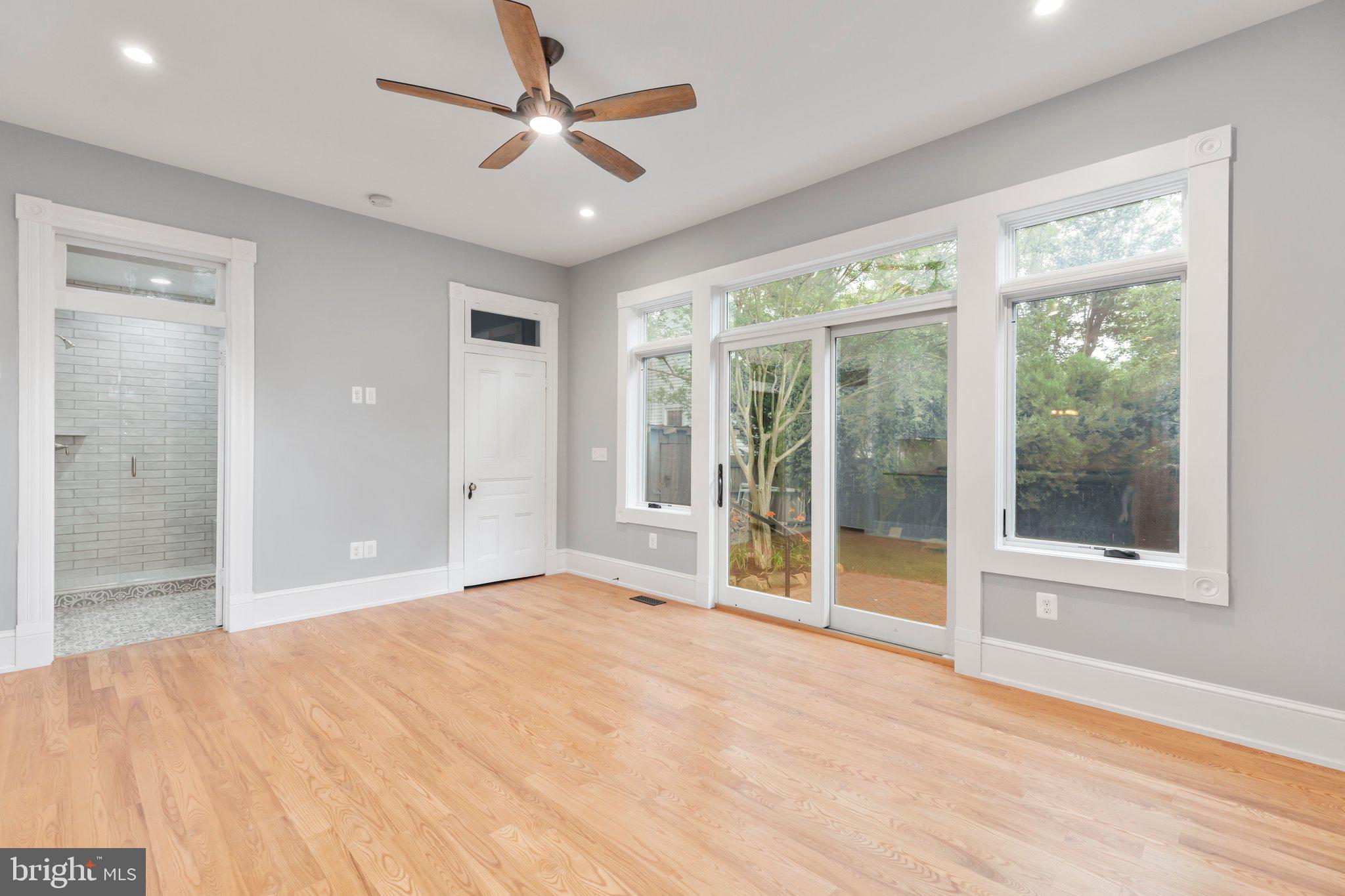 DOWNTOWN FREDERICKSBURG - Residential