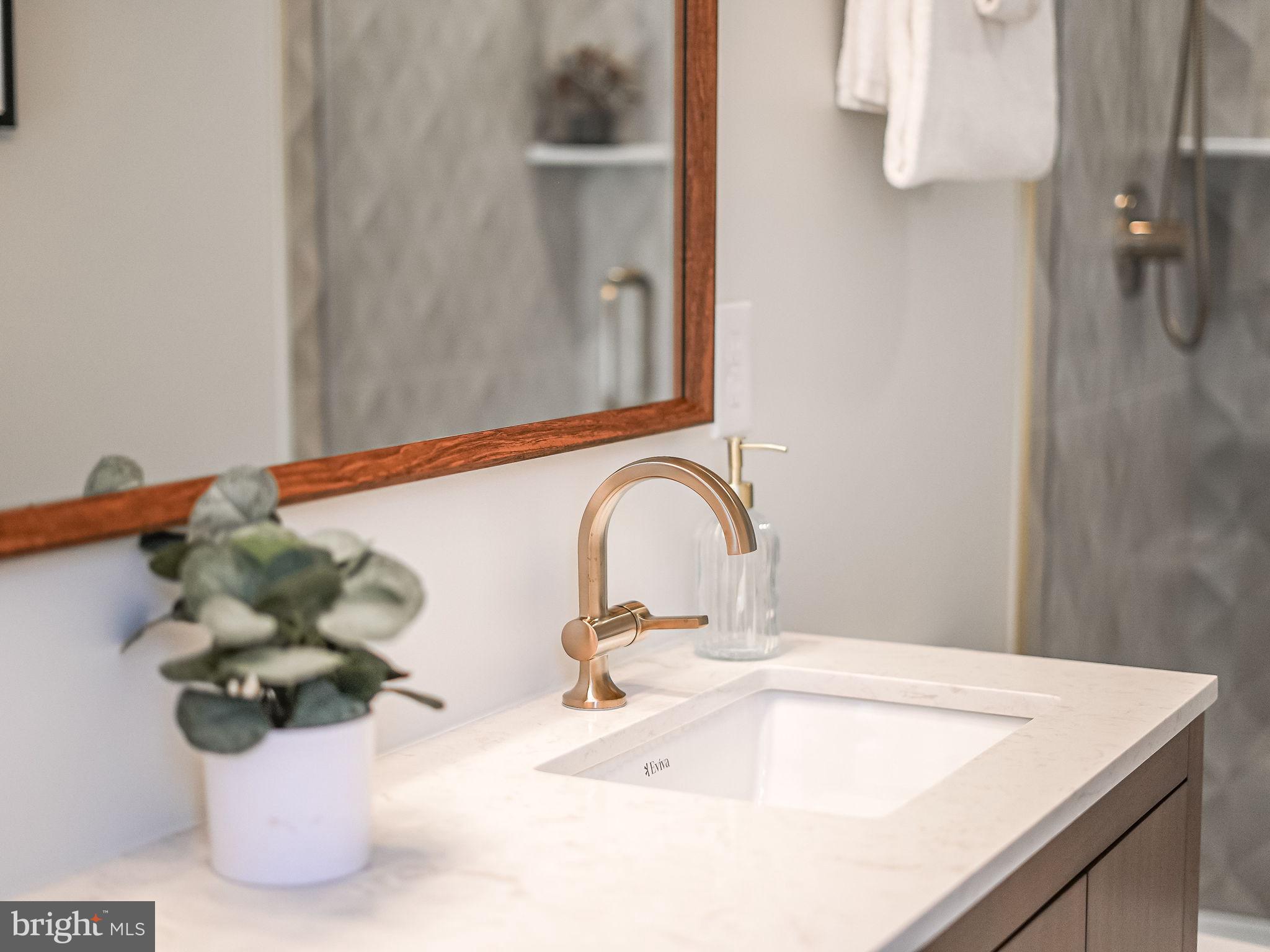 BURKE CENTRE - Residential