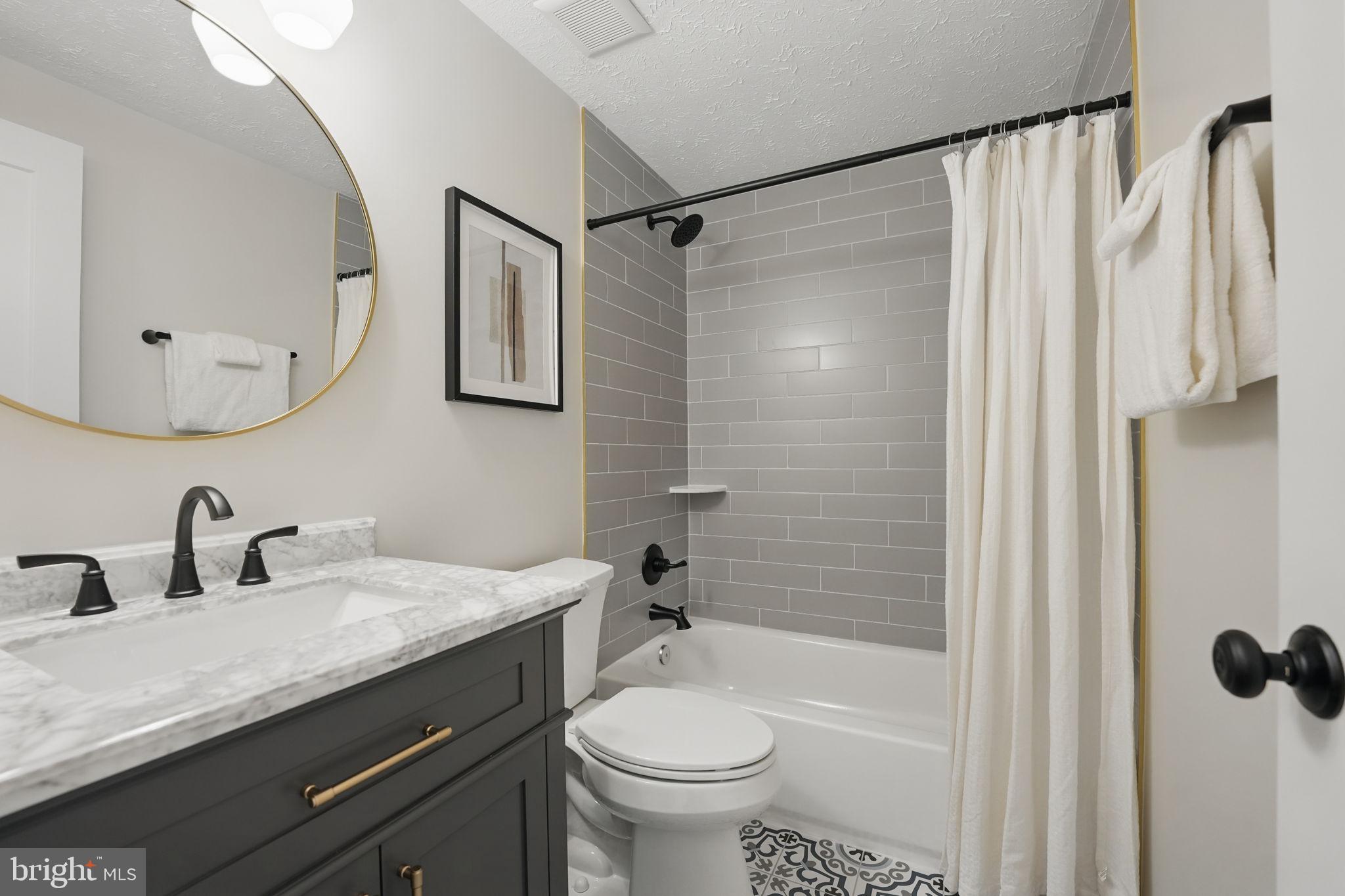 BURKE CENTRE - Residential